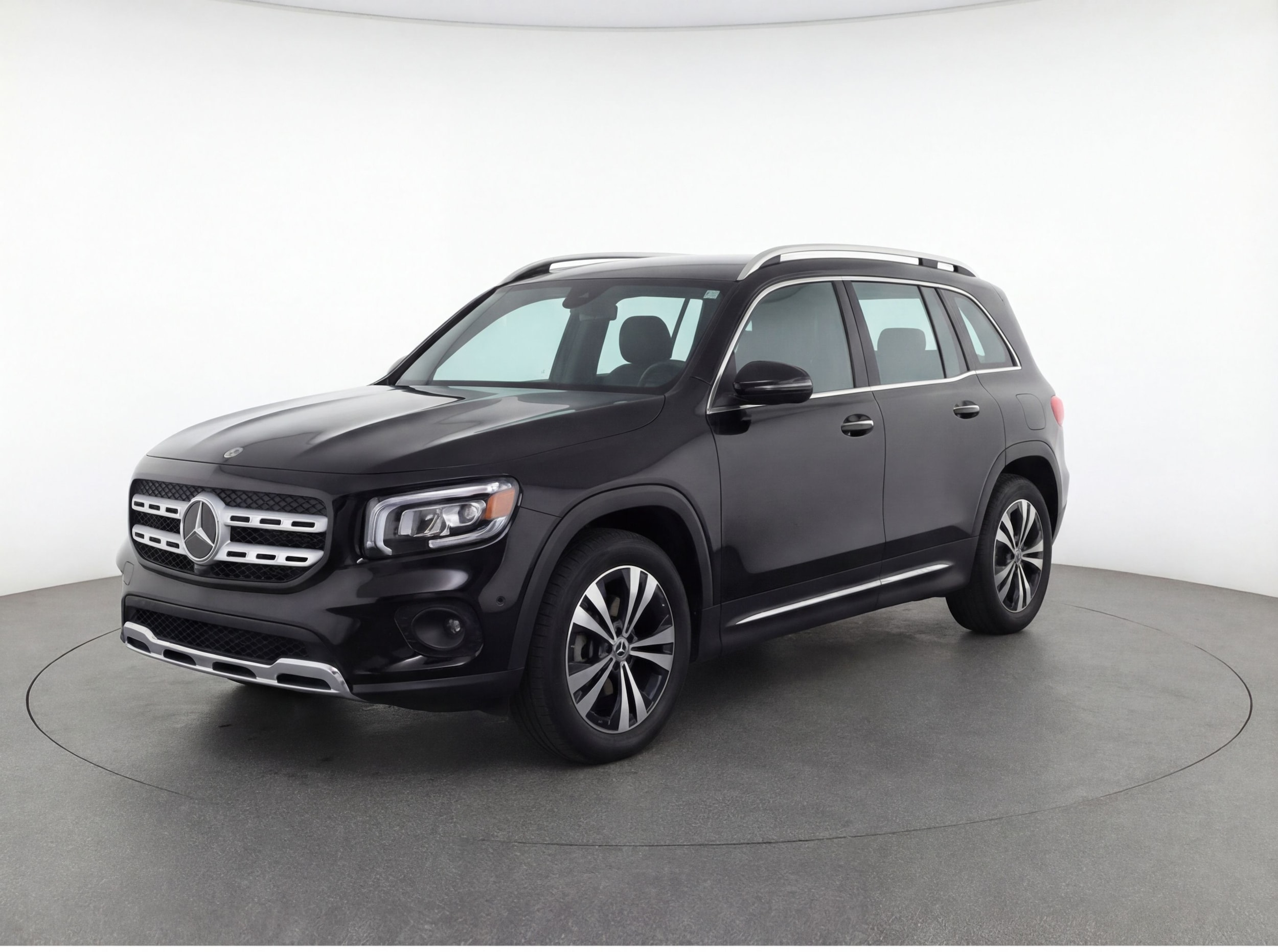 Thumbnail: 2024 Mercedes-Benz GLB - 3