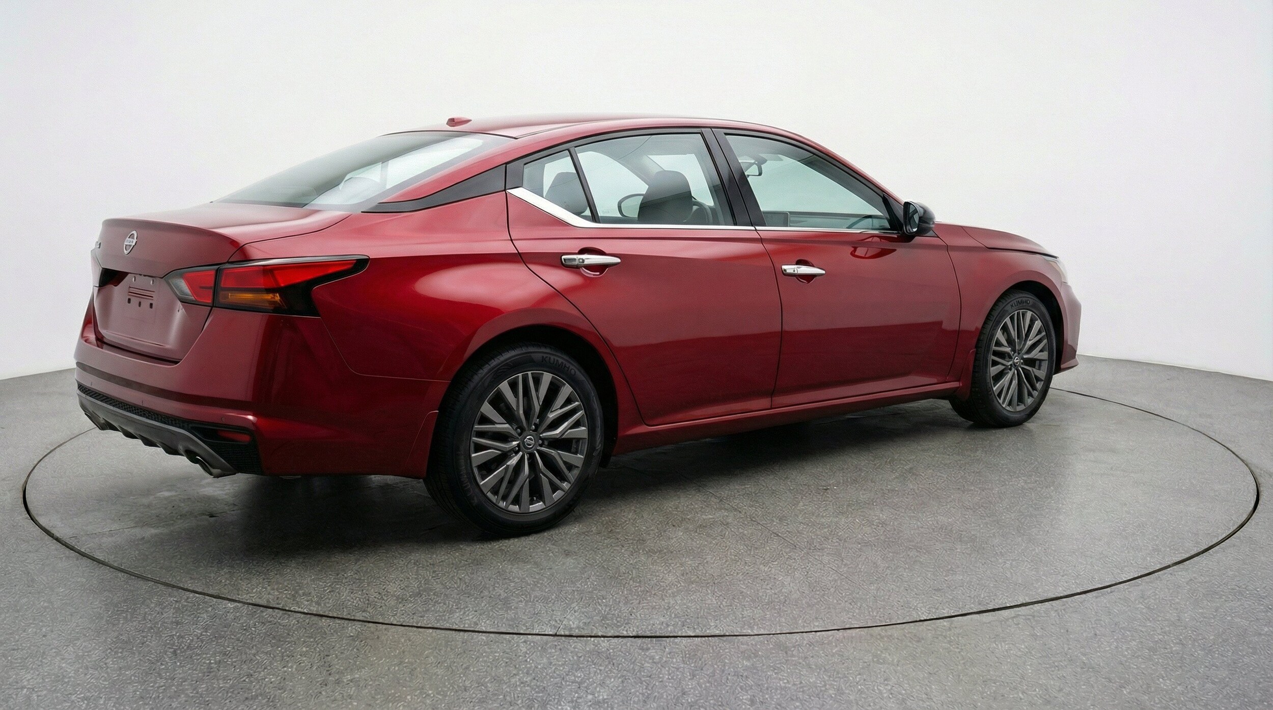 Thumbnail: 2025 Nissan Altima - 9