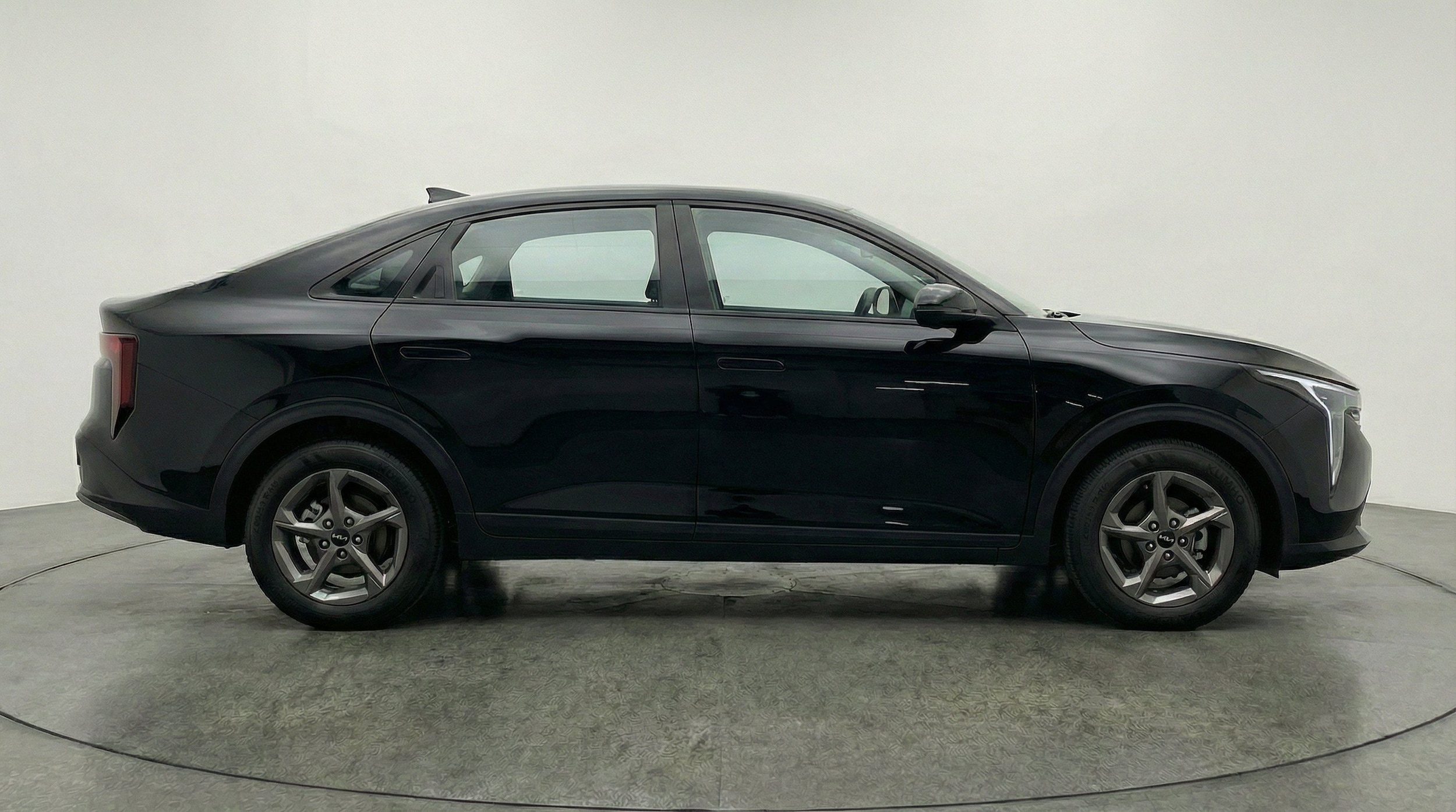 Thumbnail: 2025 Kia K4 - 10