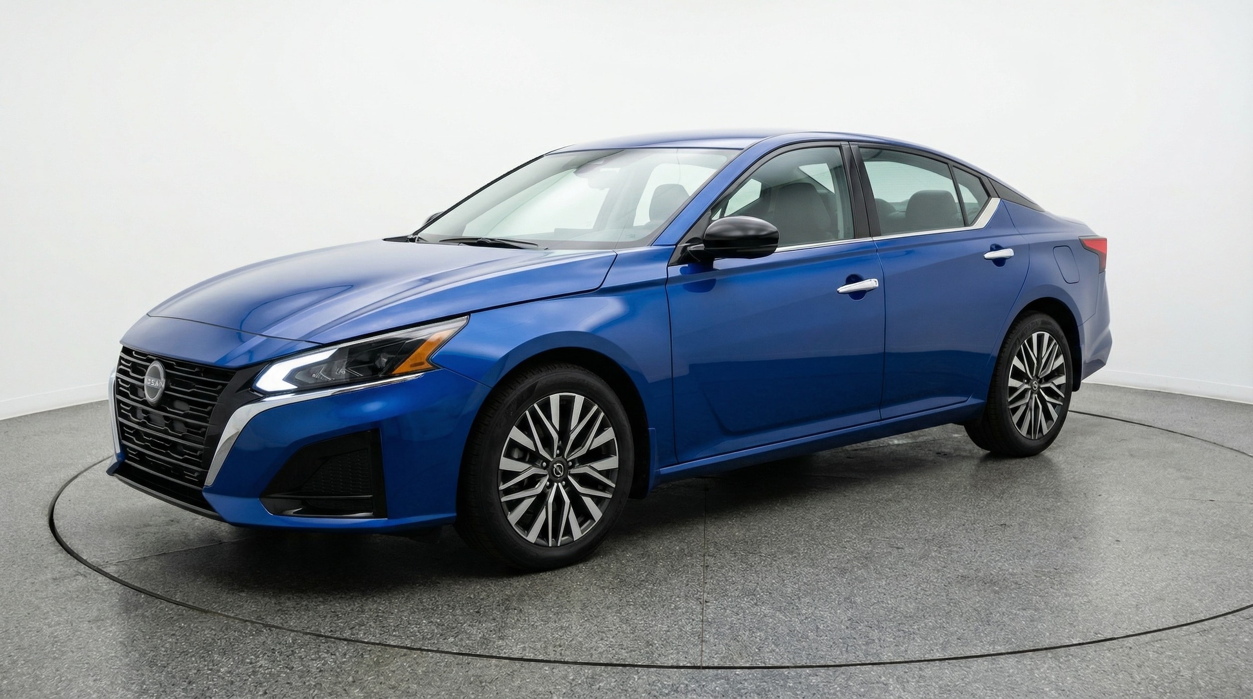 Thumbnail: 2025 Nissan Altima - 3