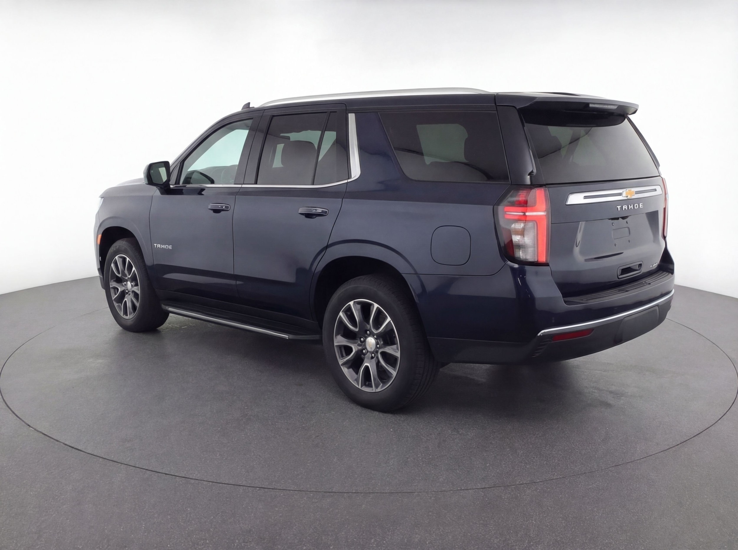 Thumbnail: 2023 Chevrolet Tahoe - 6