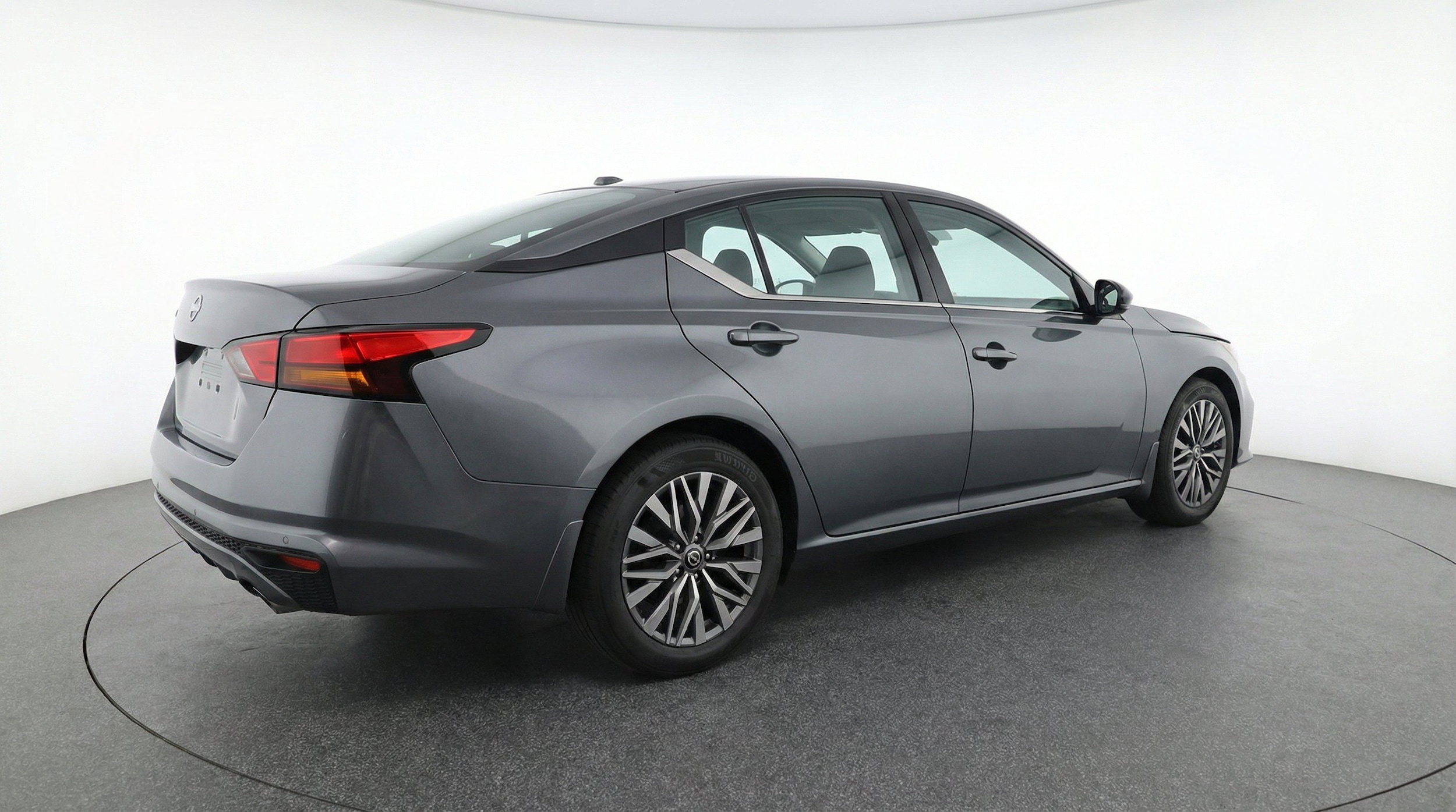 Thumbnail: 2025 Nissan Altima - 9