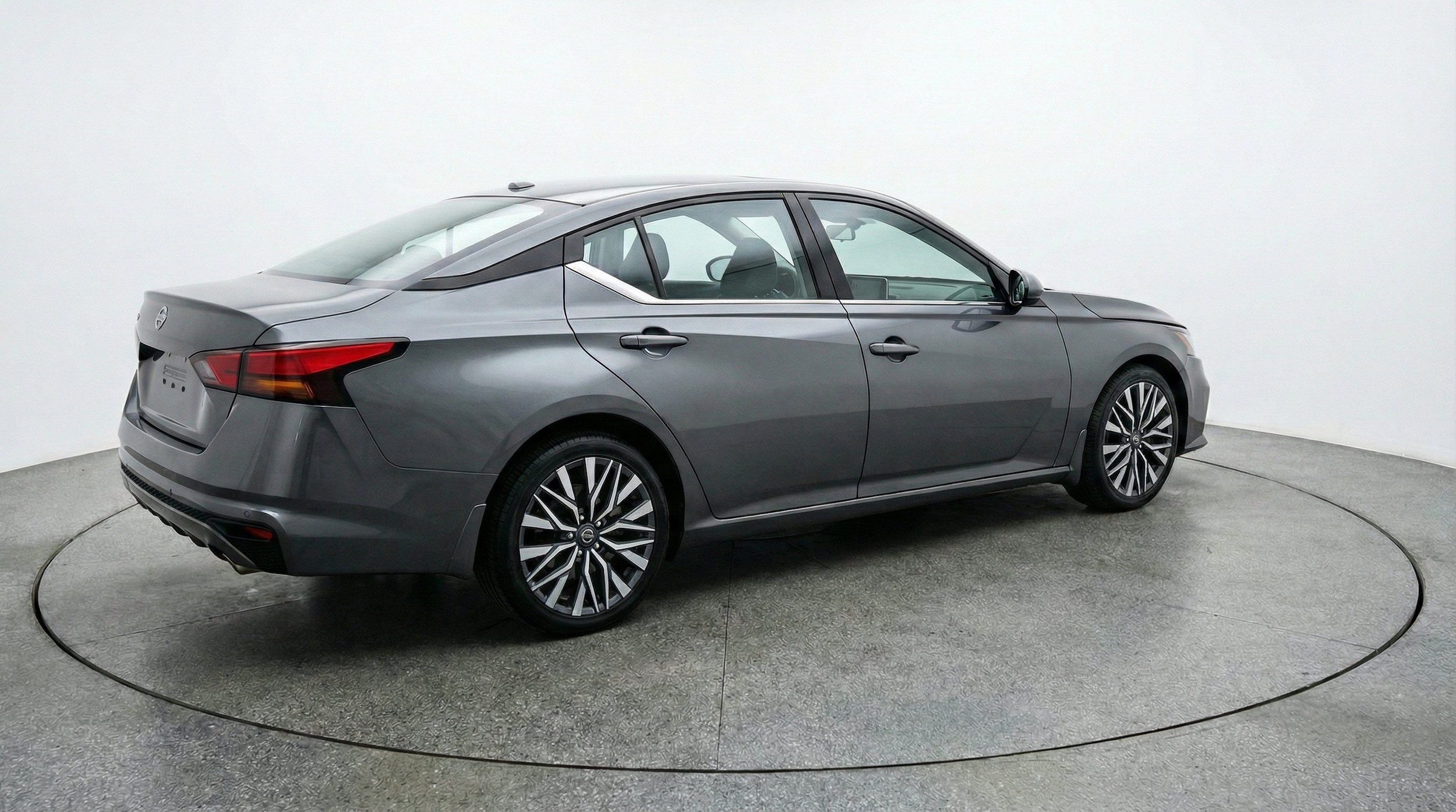 Thumbnail: 2025 Nissan Altima - 9