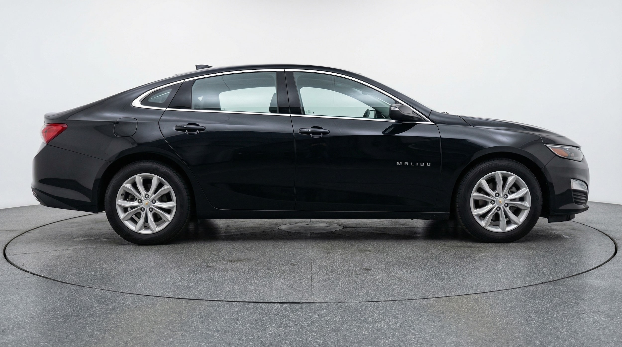 Thumbnail: 2024 Chevrolet Malibu - 8