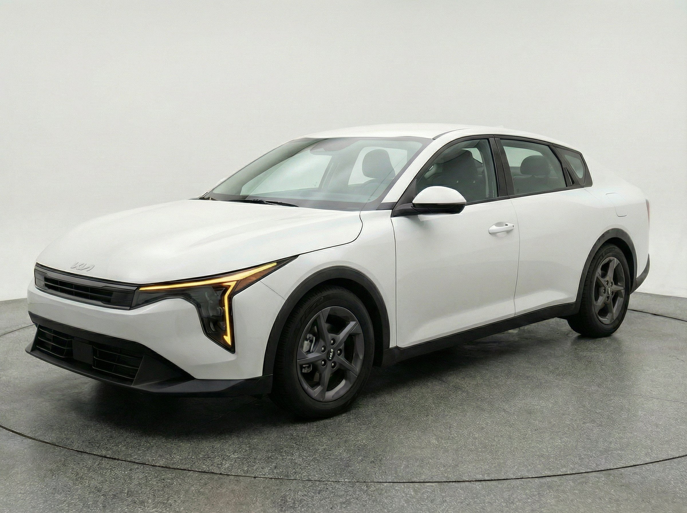 Thumbnail: 2025 Kia K4 - 3