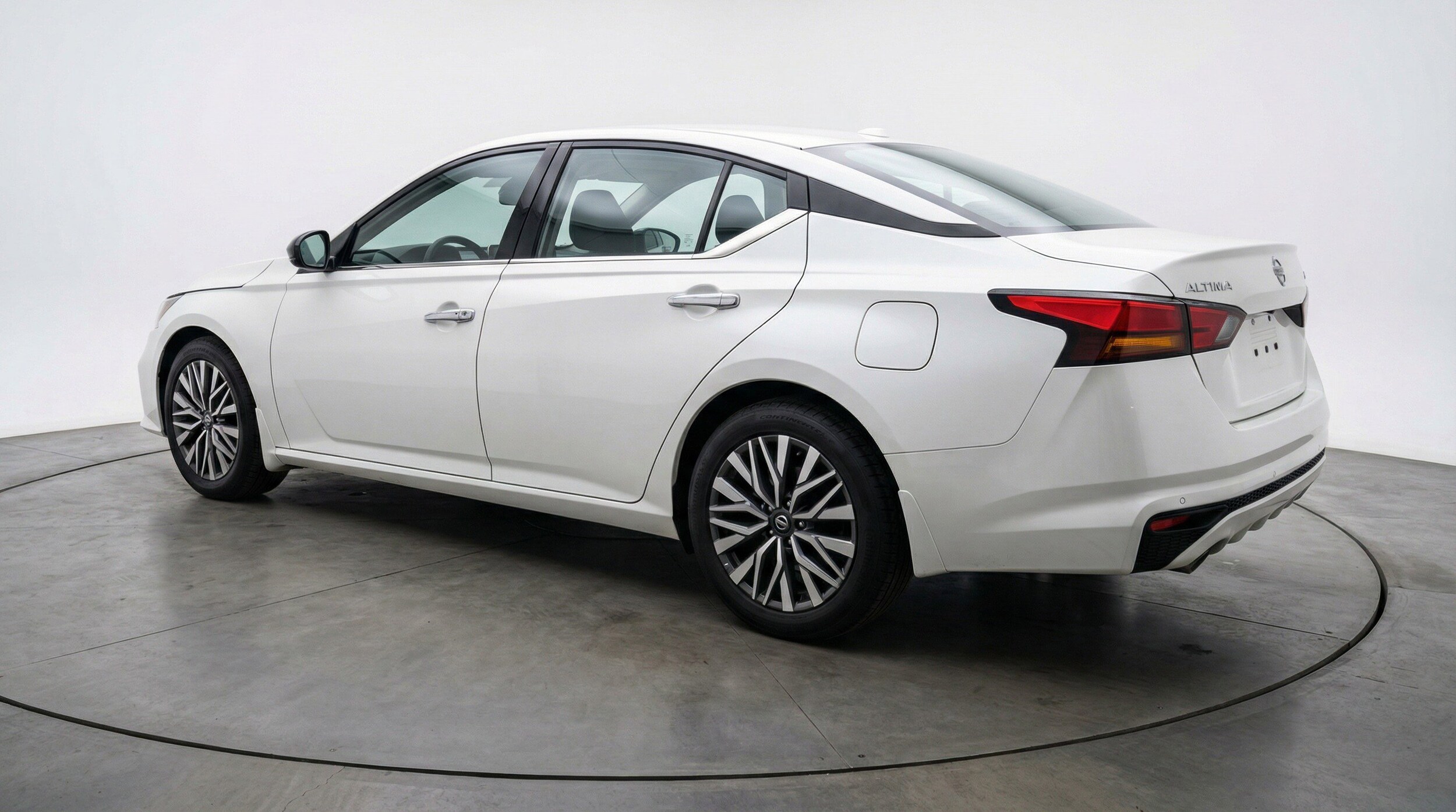 Thumbnail: 2025 Nissan Altima - 6