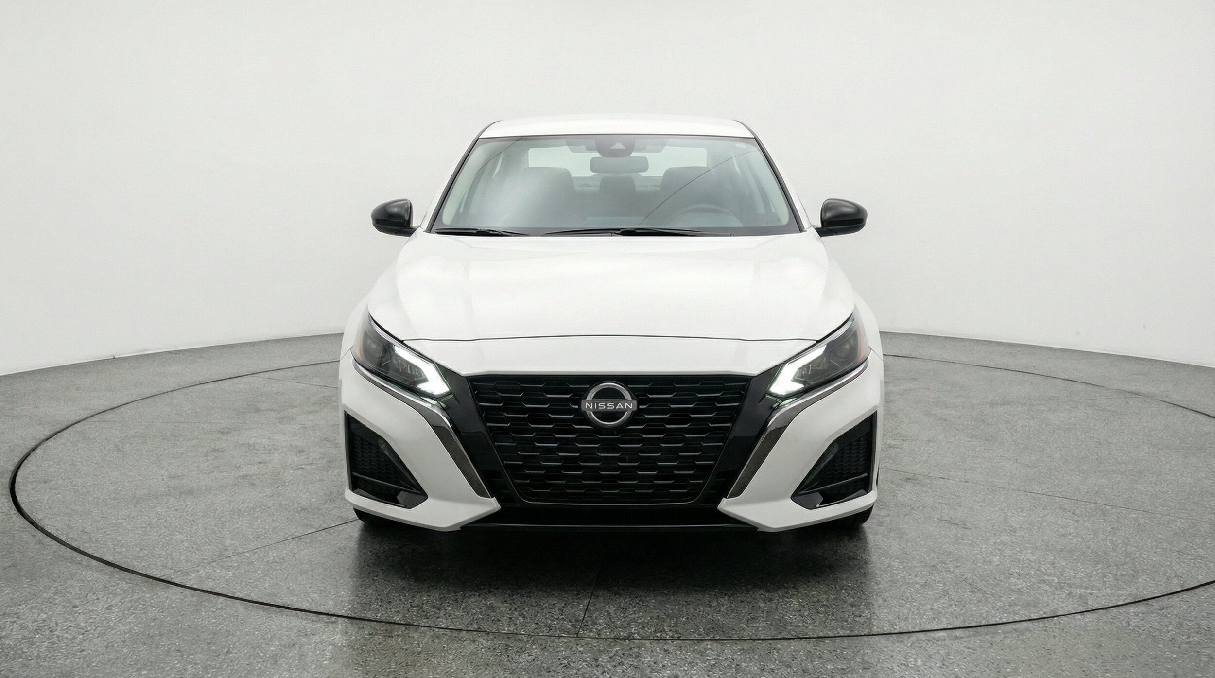 Thumbnail: 2025 Nissan Altima - 2