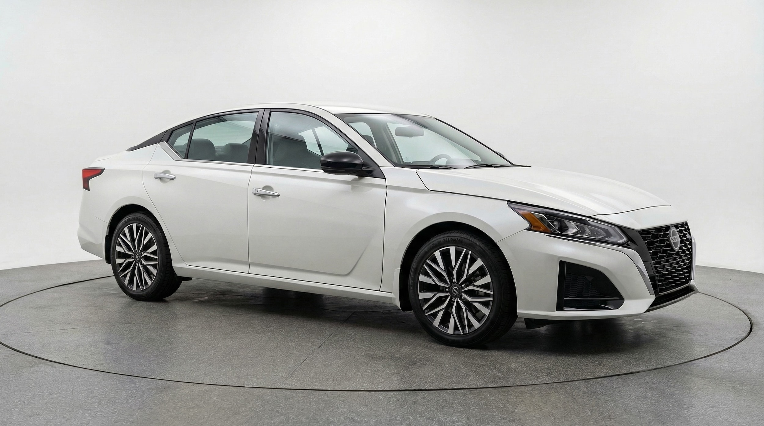 Thumbnail: 2025 Nissan Altima - 1