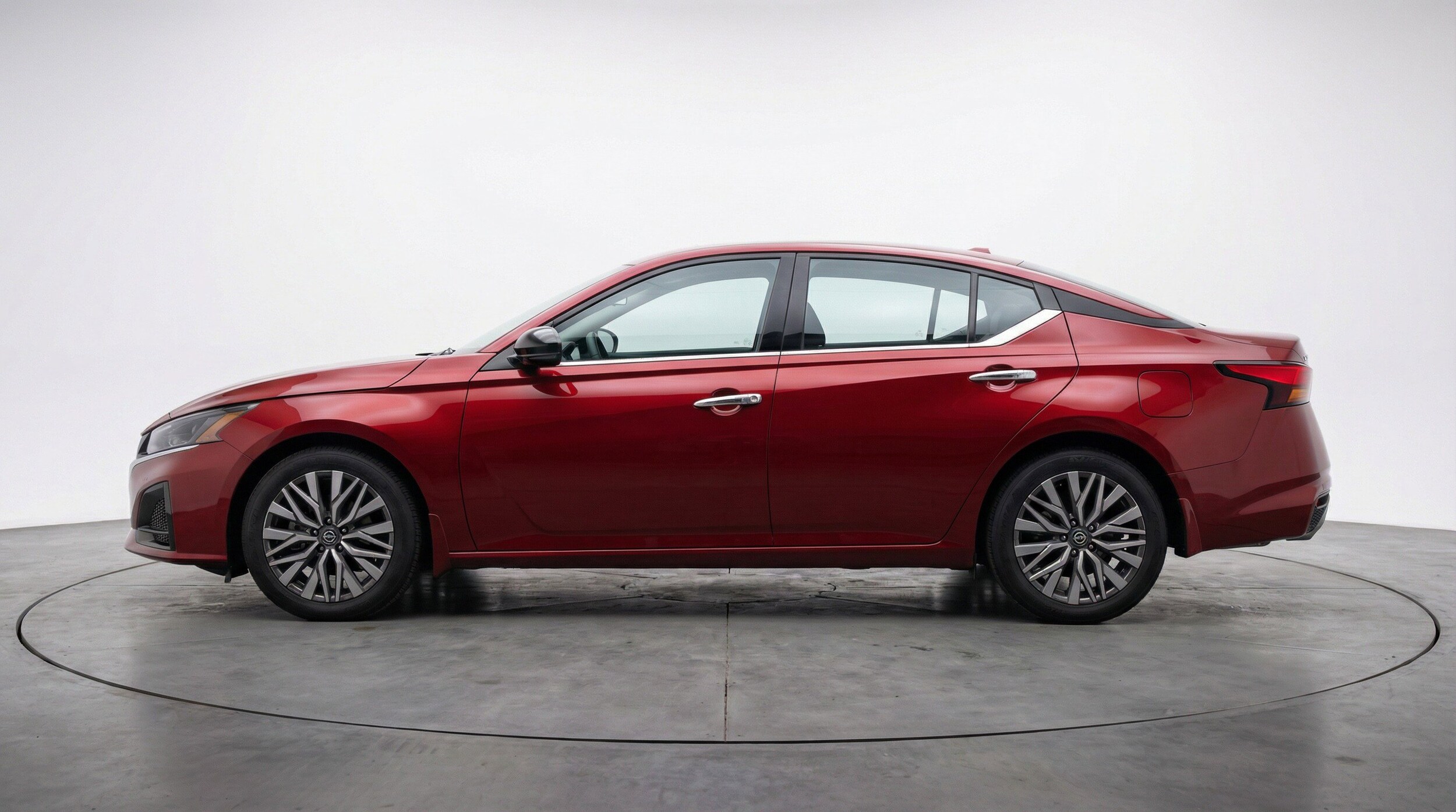 Thumbnail: 2025 Nissan Altima - 5