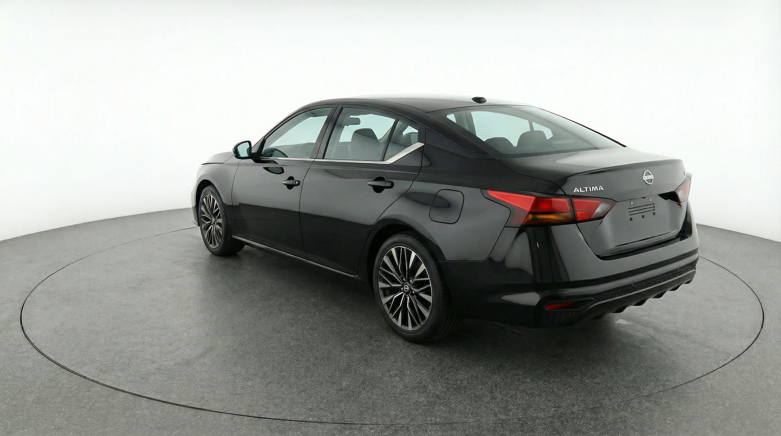 Thumbnail: 2025 Nissan Altima - 6