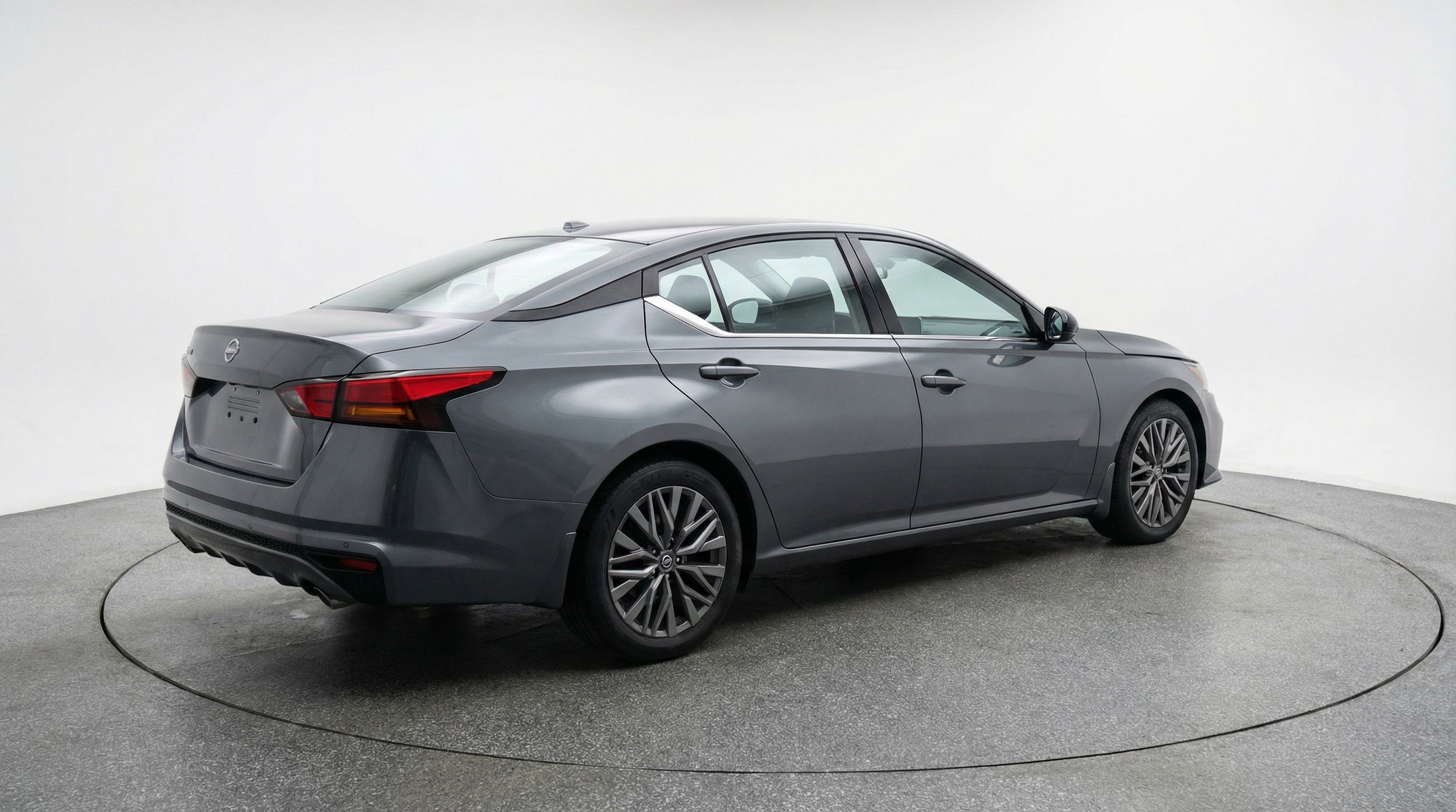 Thumbnail: 2025 Nissan Altima - 9
