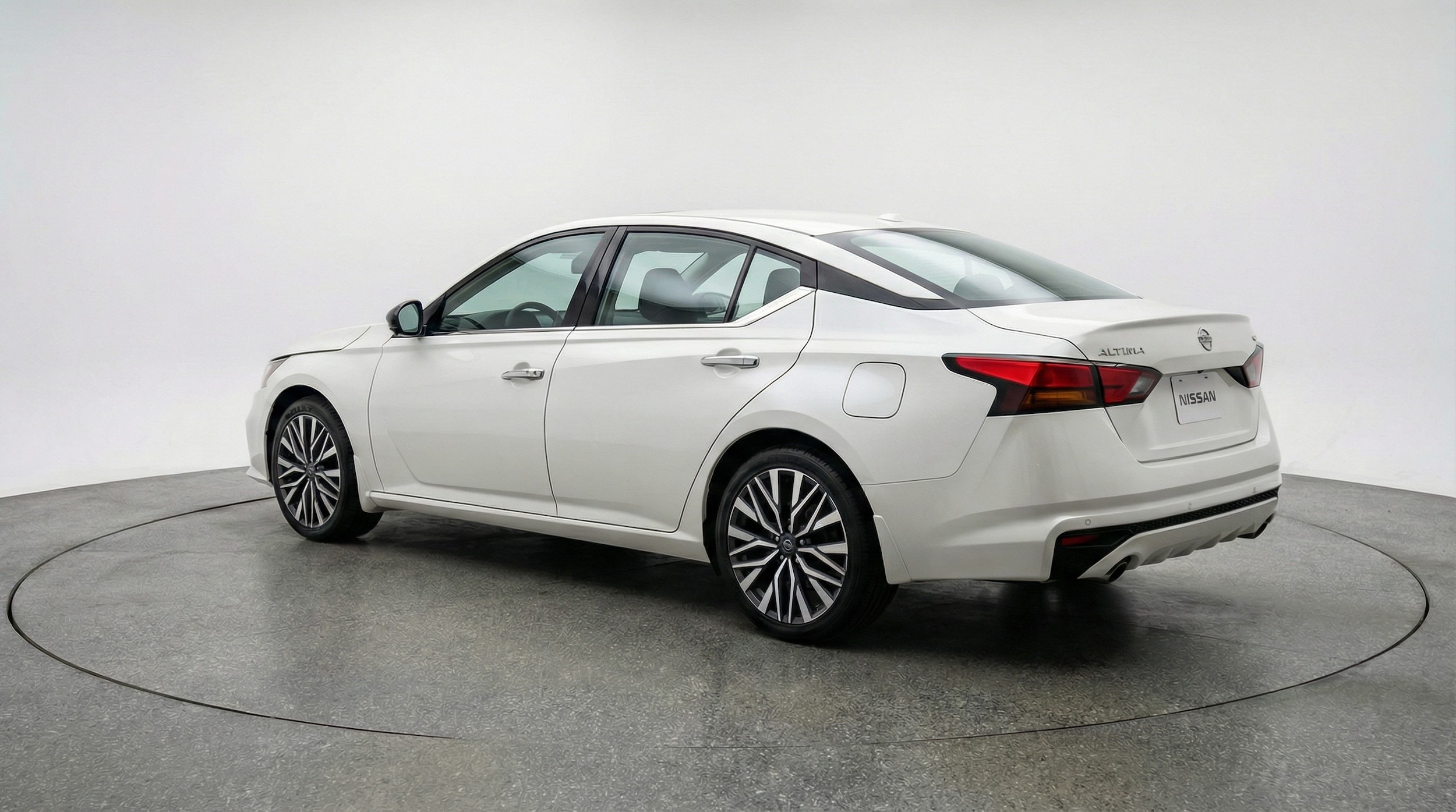 Thumbnail: 2025 Nissan Altima - 5