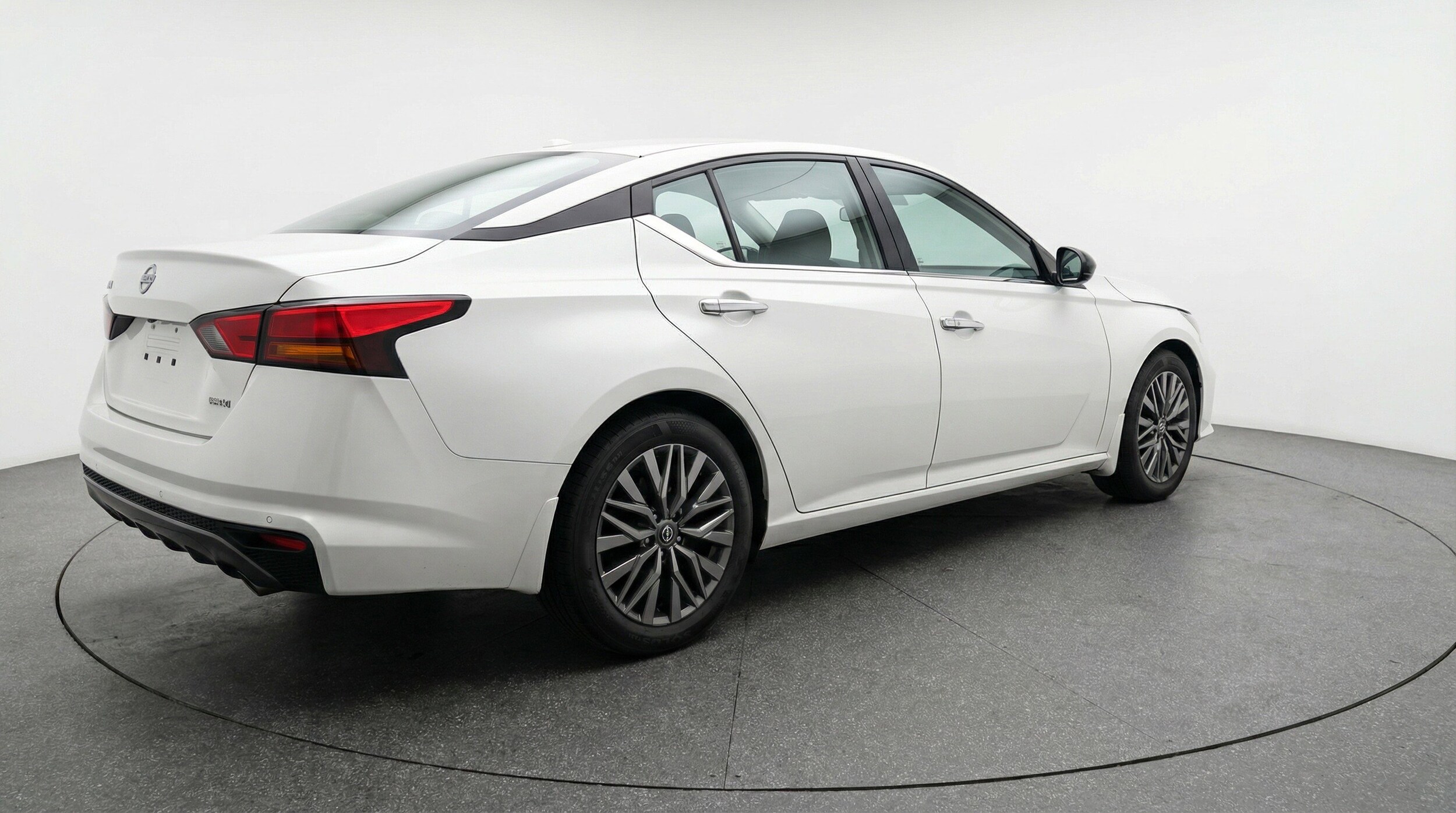 Thumbnail: 2025 Nissan Altima - 9