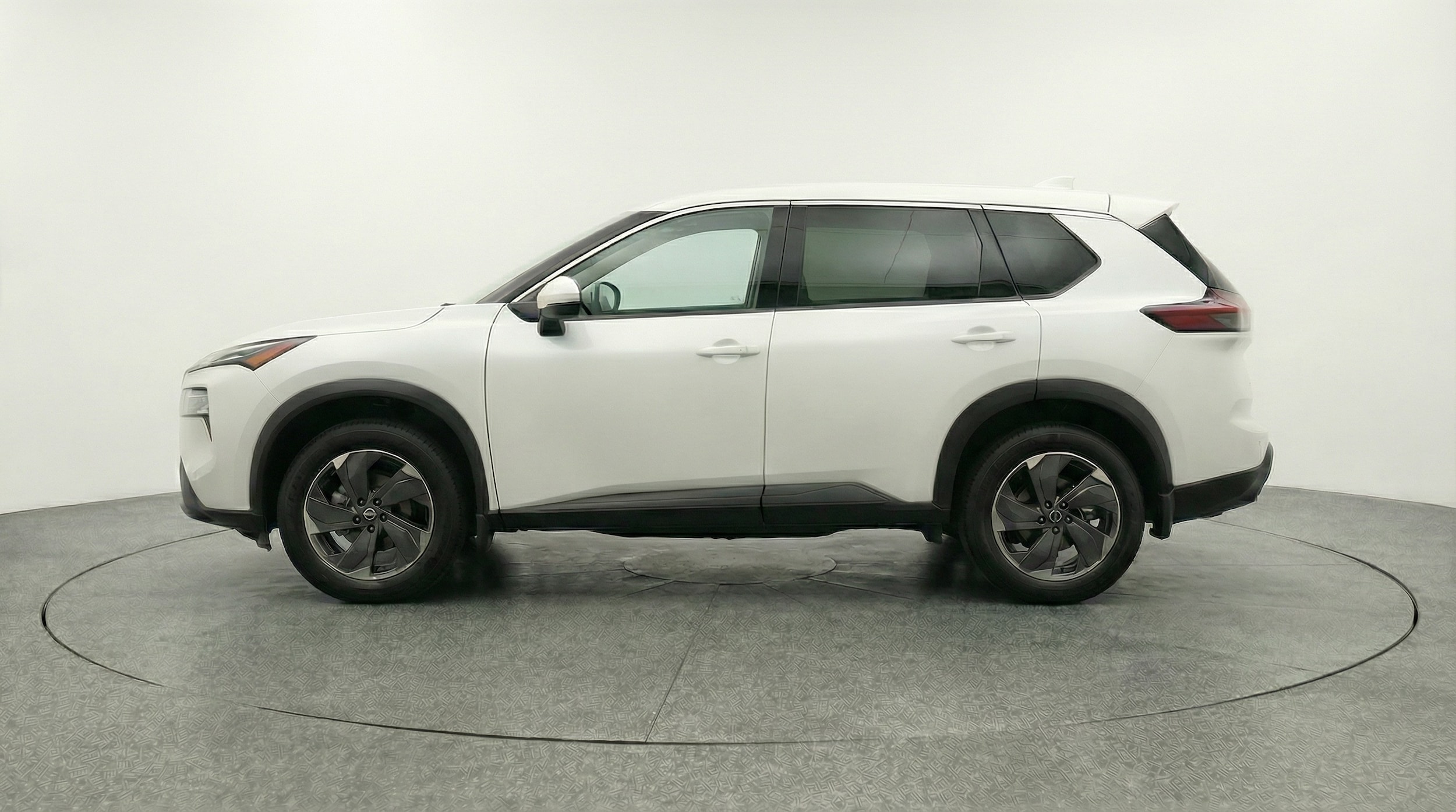 Thumbnail: 2025 Nissan Rogue - 4