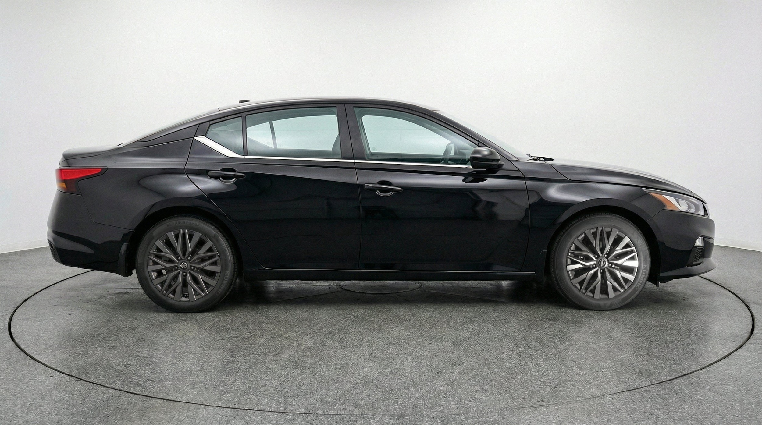 Thumbnail: 2025 Nissan Altima - 11