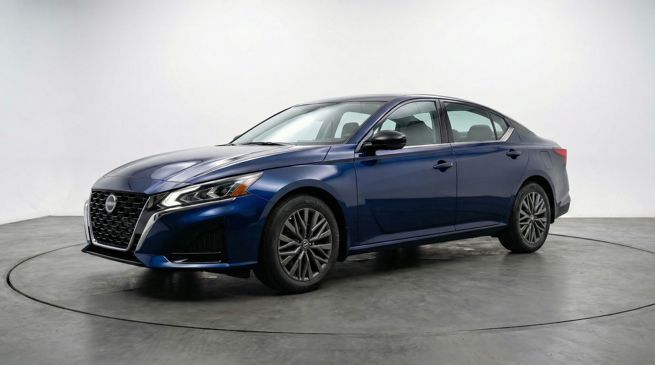 Thumbnail: 2025 Nissan Altima - 3