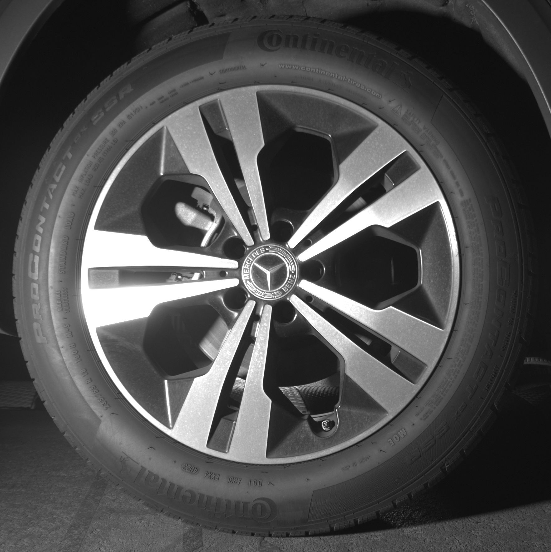 Thumbnail: 2024 Mercedes-Benz GLB - 12