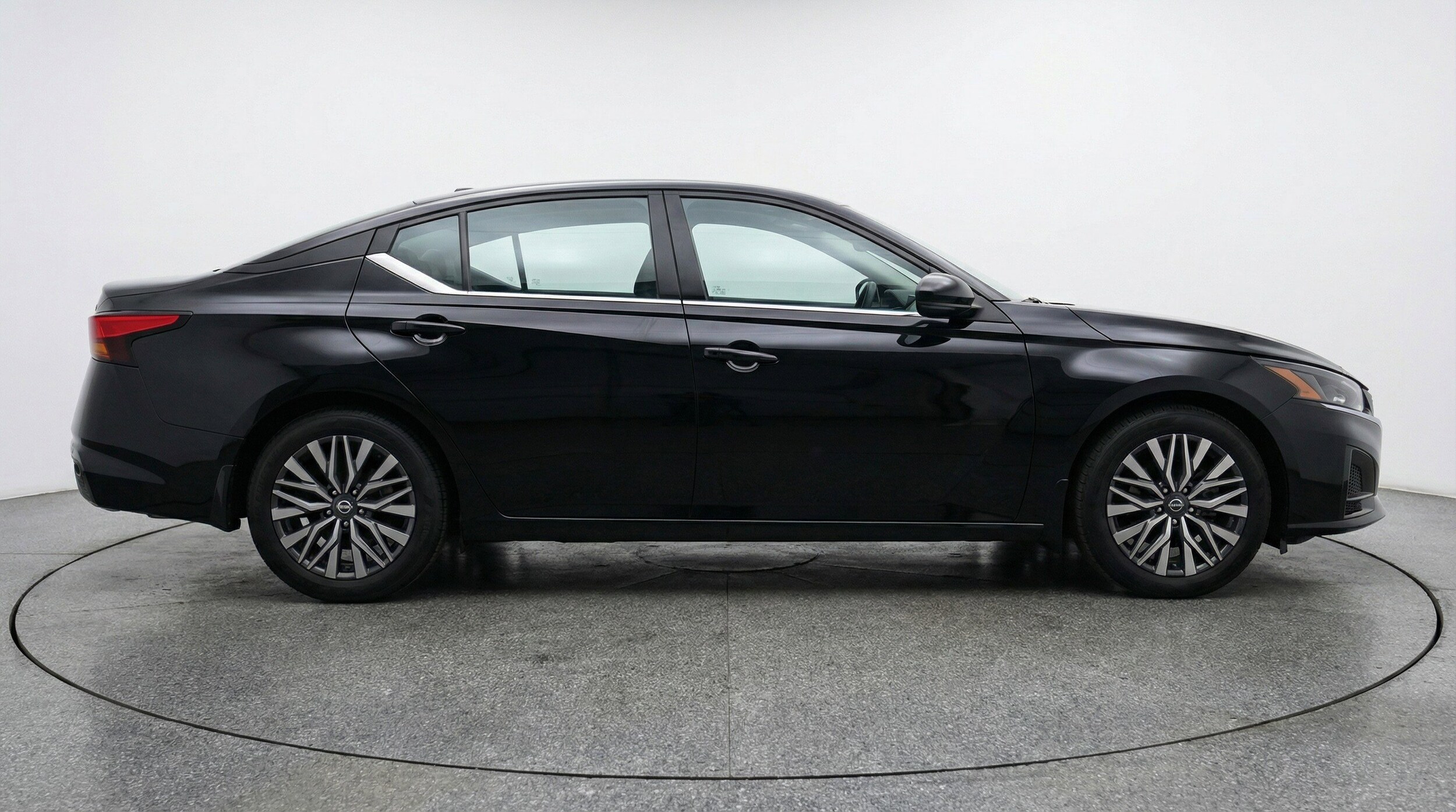 Thumbnail: 2025 Nissan Altima - 11