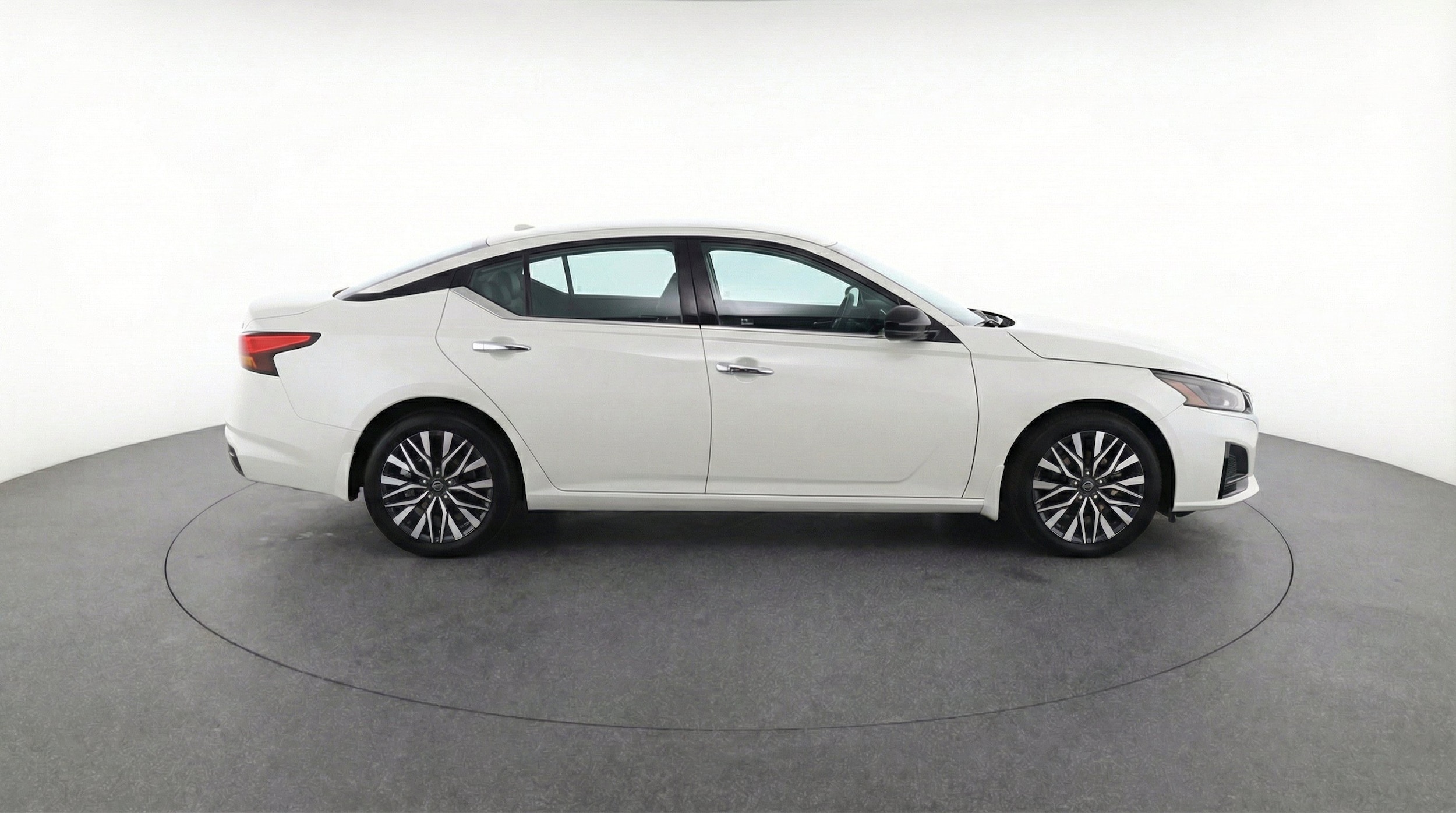 Thumbnail: 2025 Nissan Altima - 10