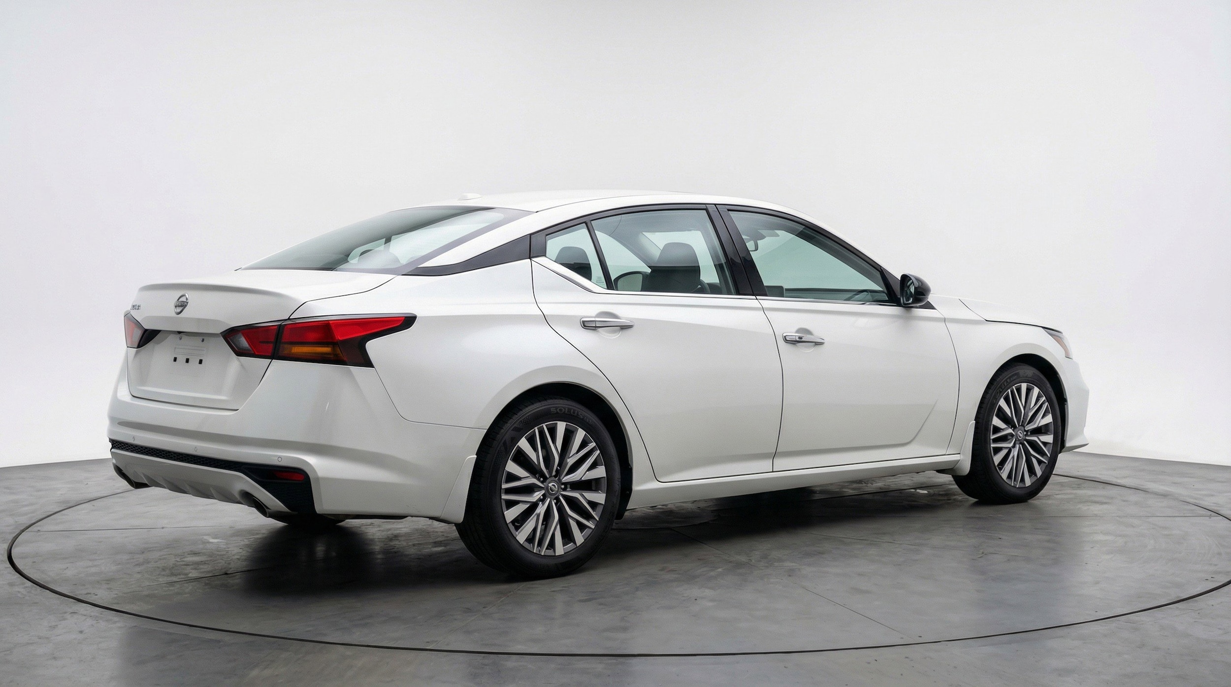 Thumbnail: 2025 Nissan Altima - 9