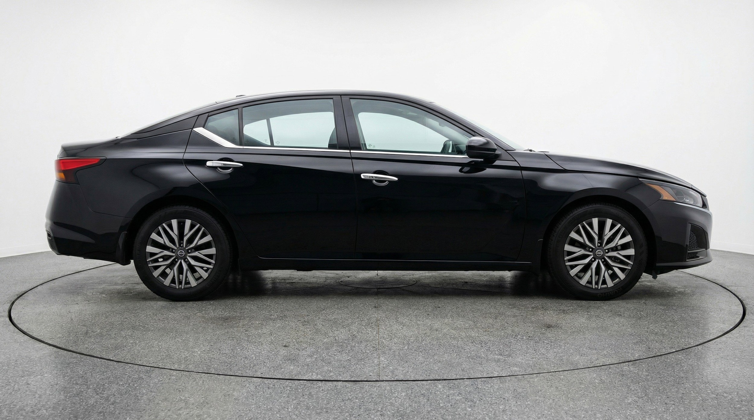 Thumbnail: 2025 Nissan Altima - 11