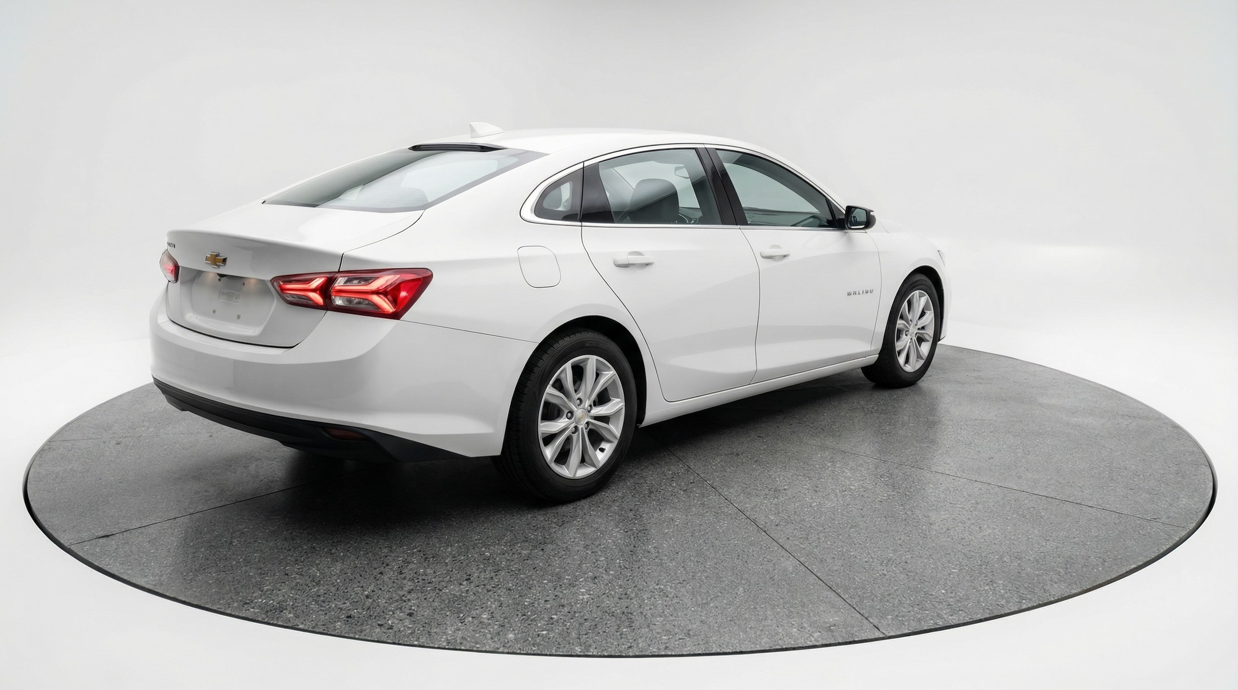 Thumbnail: 2024 Chevrolet Malibu - 7