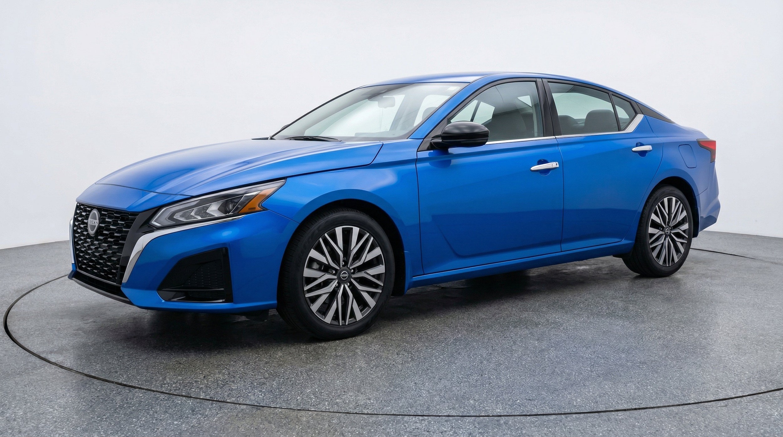 Thumbnail: 2025 Nissan Altima - 3