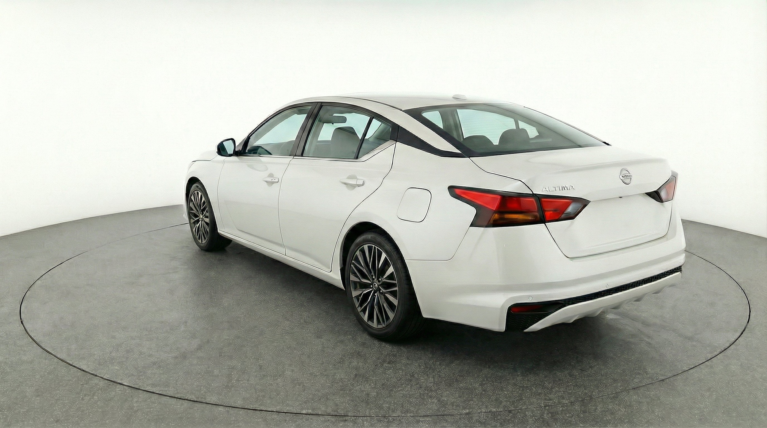 Thumbnail: 2025 Nissan Altima - 6