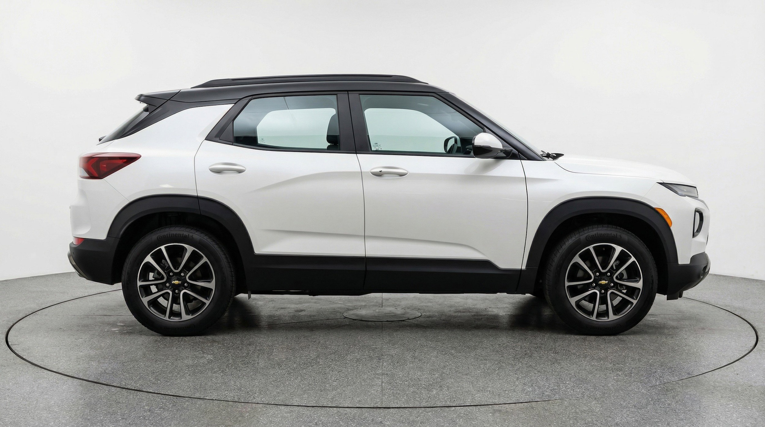Thumbnail: 2025 Chevrolet TrailBlazer - 11
