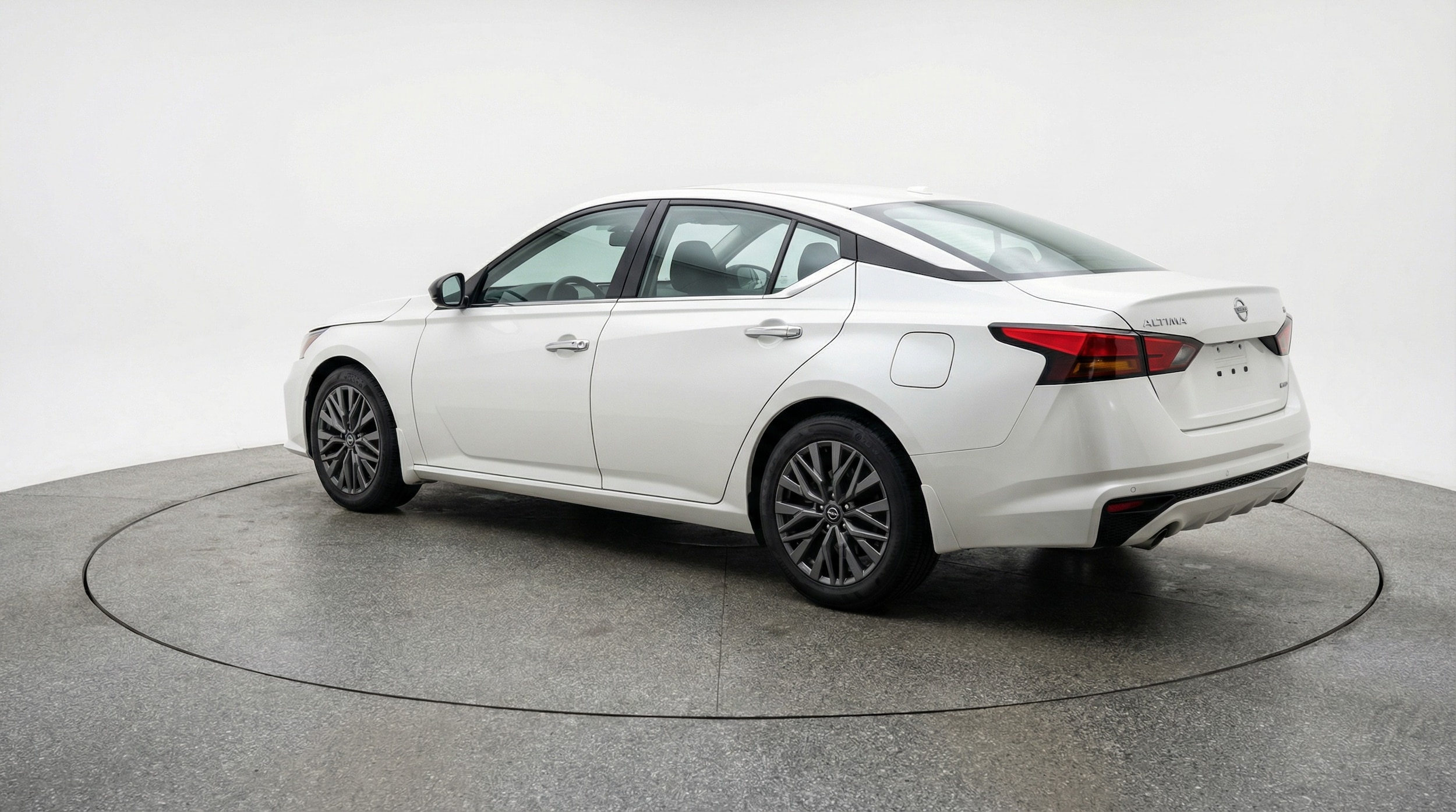 Thumbnail: 2025 Nissan Altima - 5