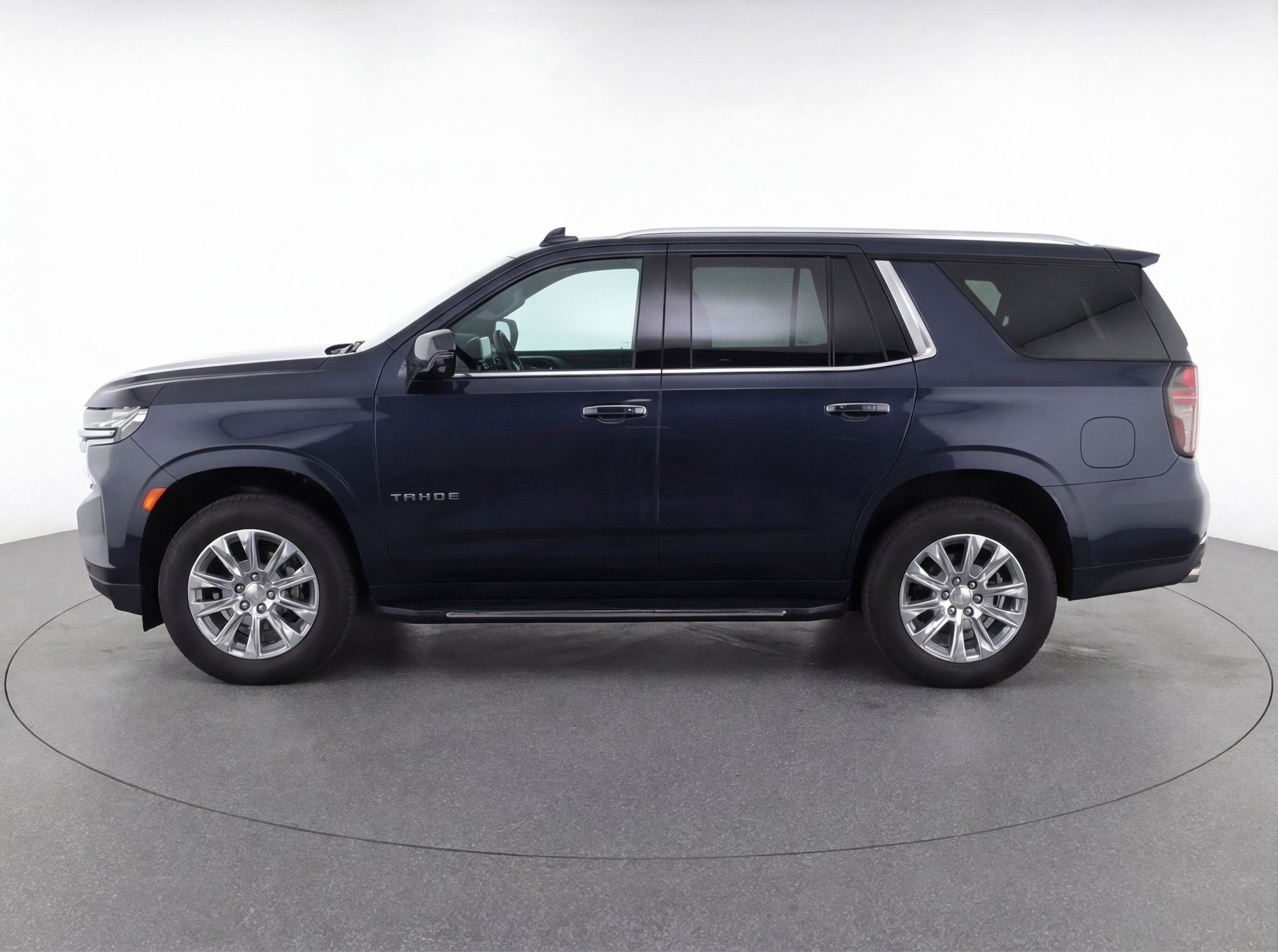 Thumbnail: 2023 Chevrolet Tahoe - 5