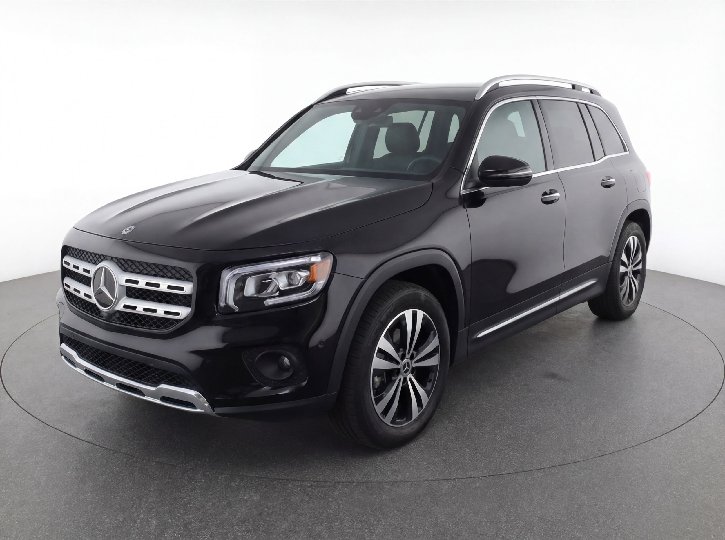 Thumbnail: 2024 Mercedes-Benz GLB - 3