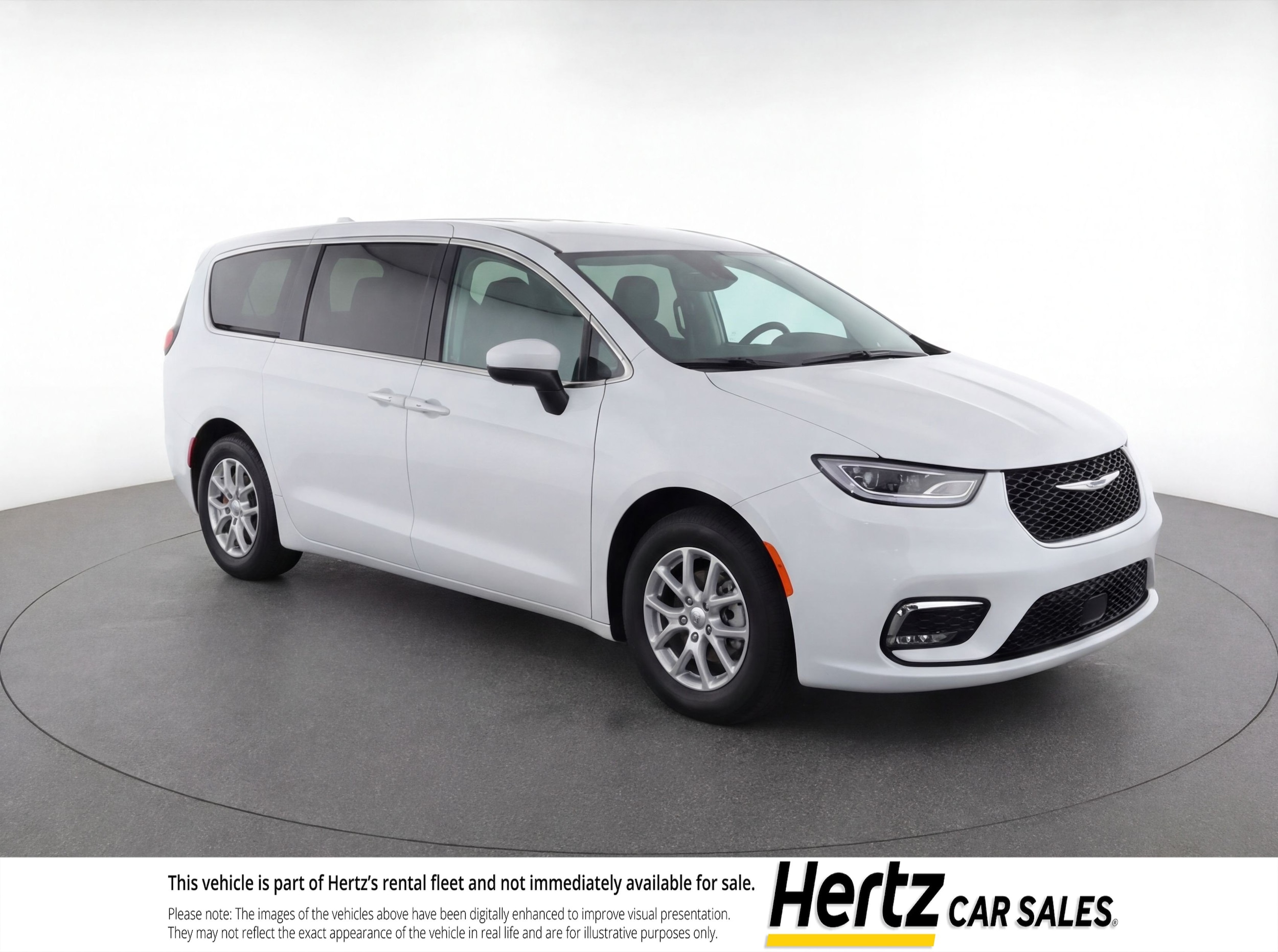 Thumbnail: 2024 Chrysler Pacifica - 1