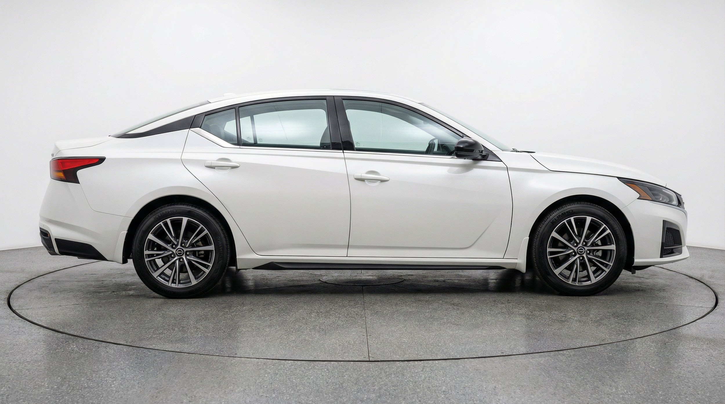 Thumbnail: 2025 Nissan Altima - 11