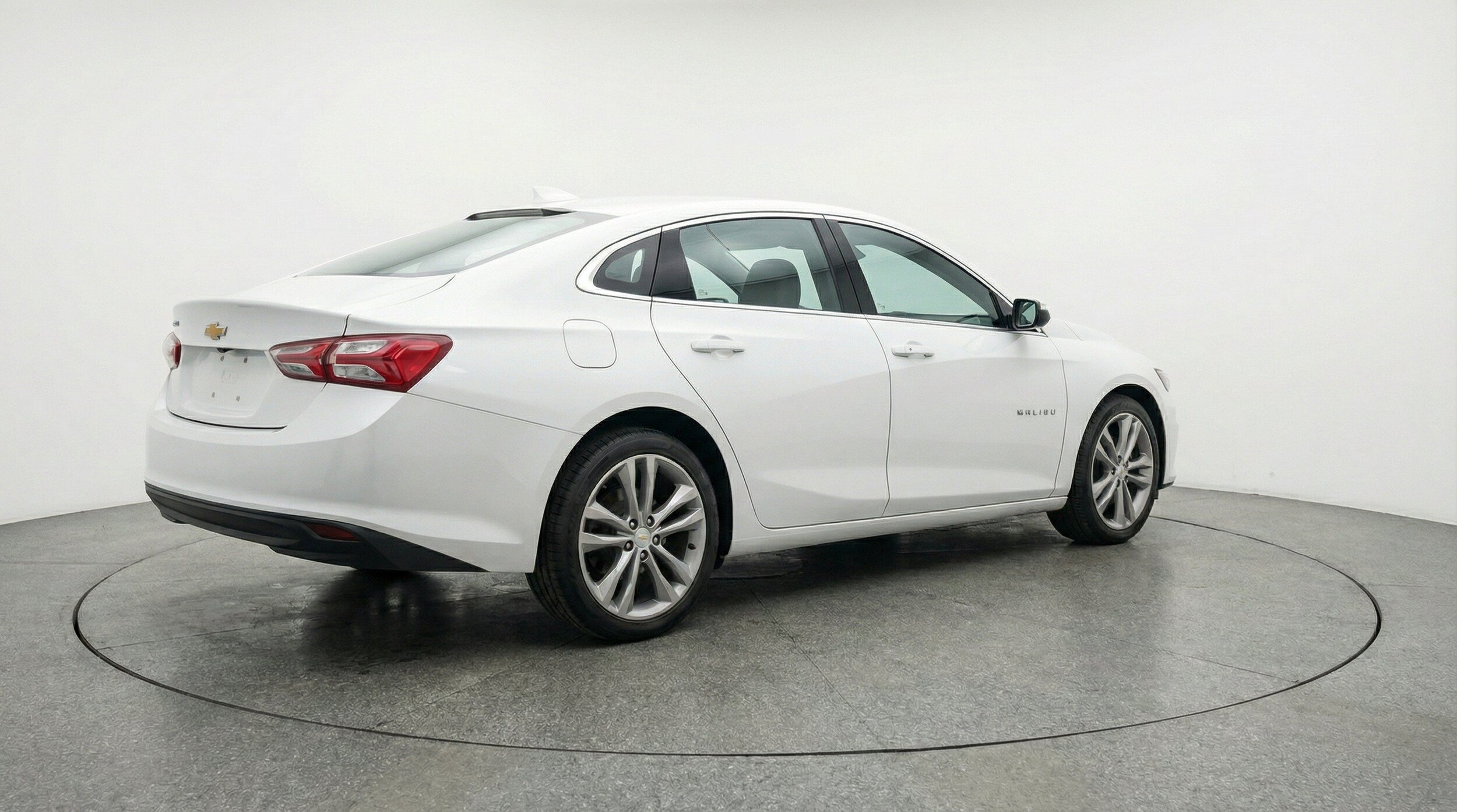 Thumbnail: 2024 Chevrolet Malibu - 9