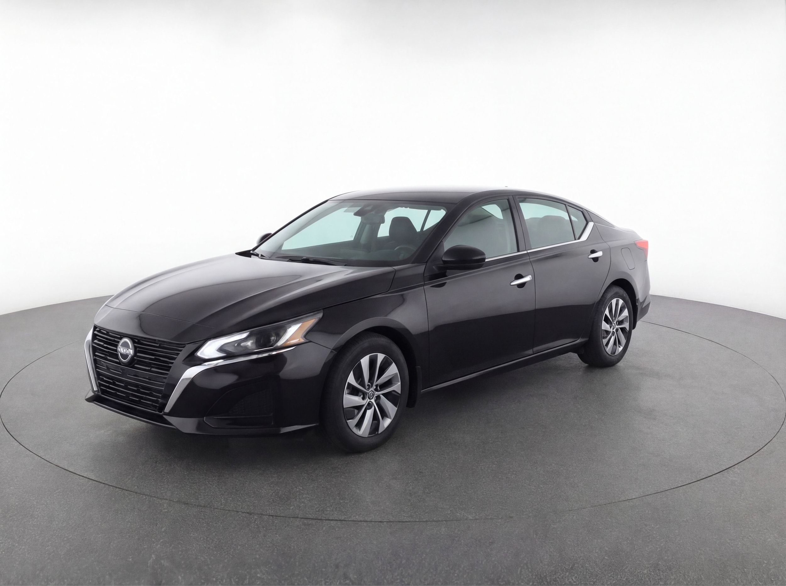 Thumbnail: 2023 Nissan Altima - 3