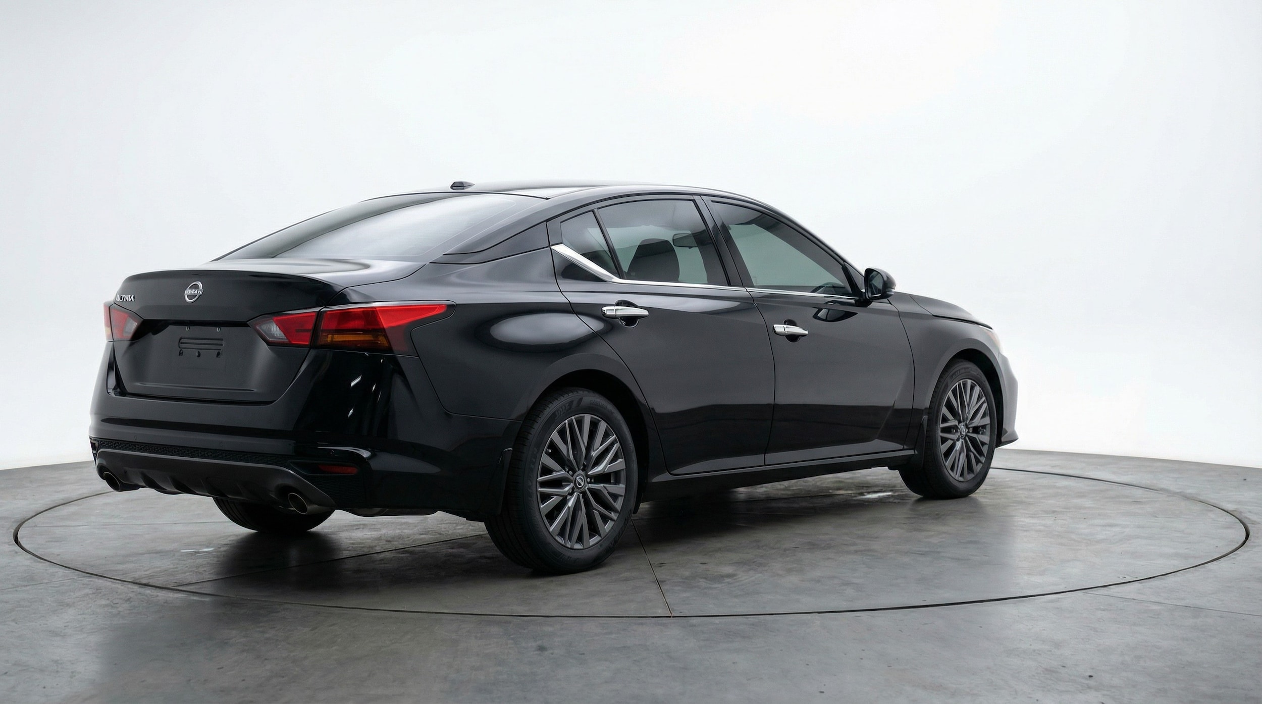 Thumbnail: 2025 Nissan Altima - 7