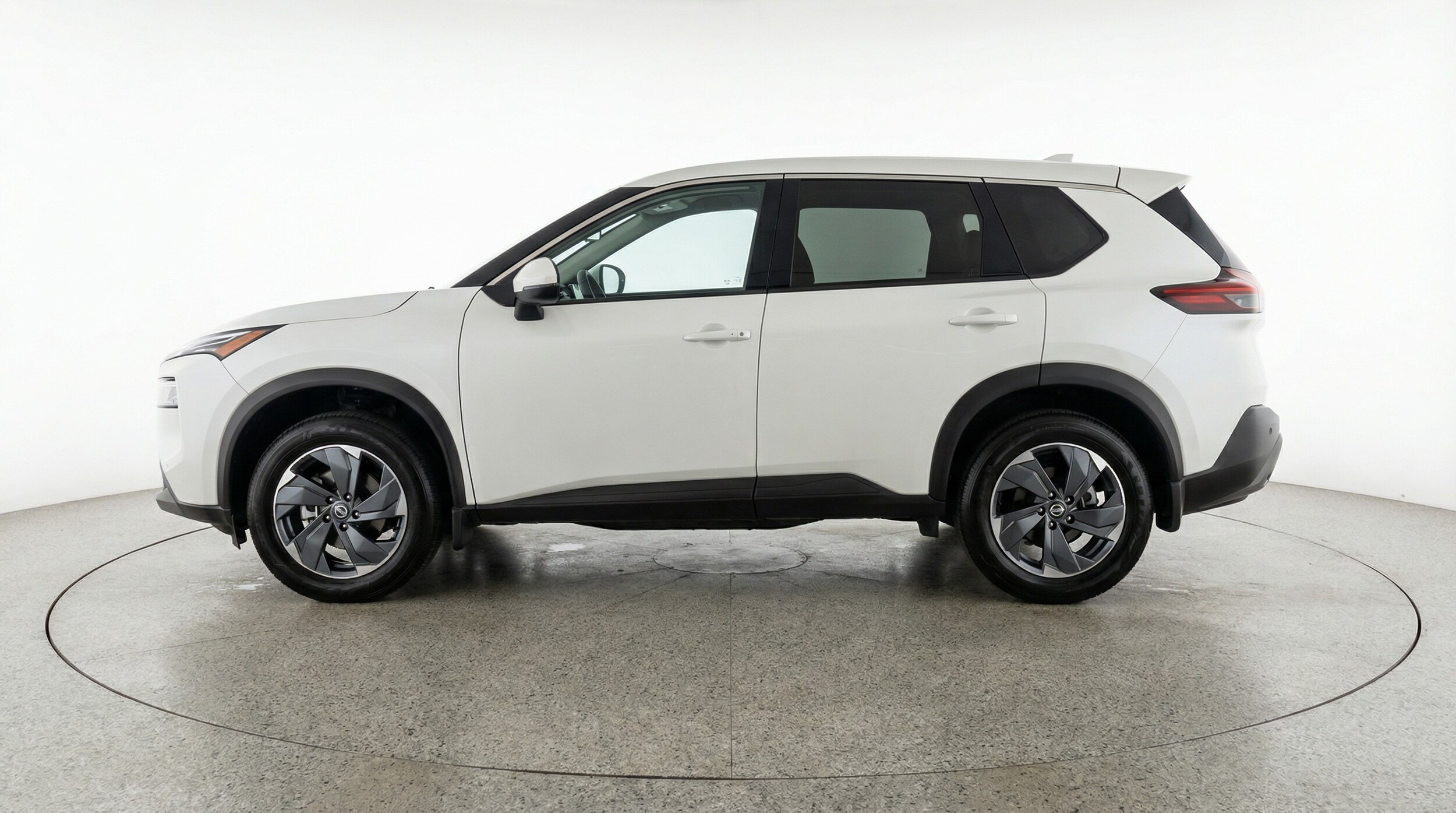 Thumbnail: 2025 Nissan Rogue - 4