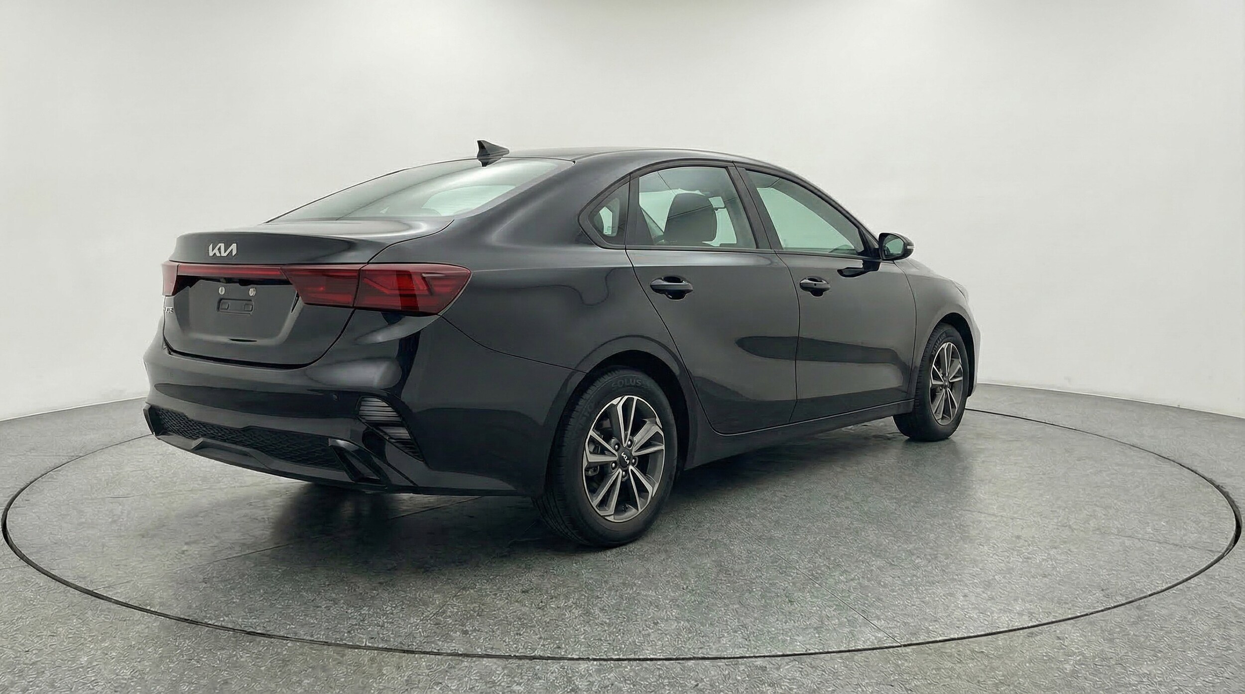 Thumbnail: 2024 Kia Forte - 9