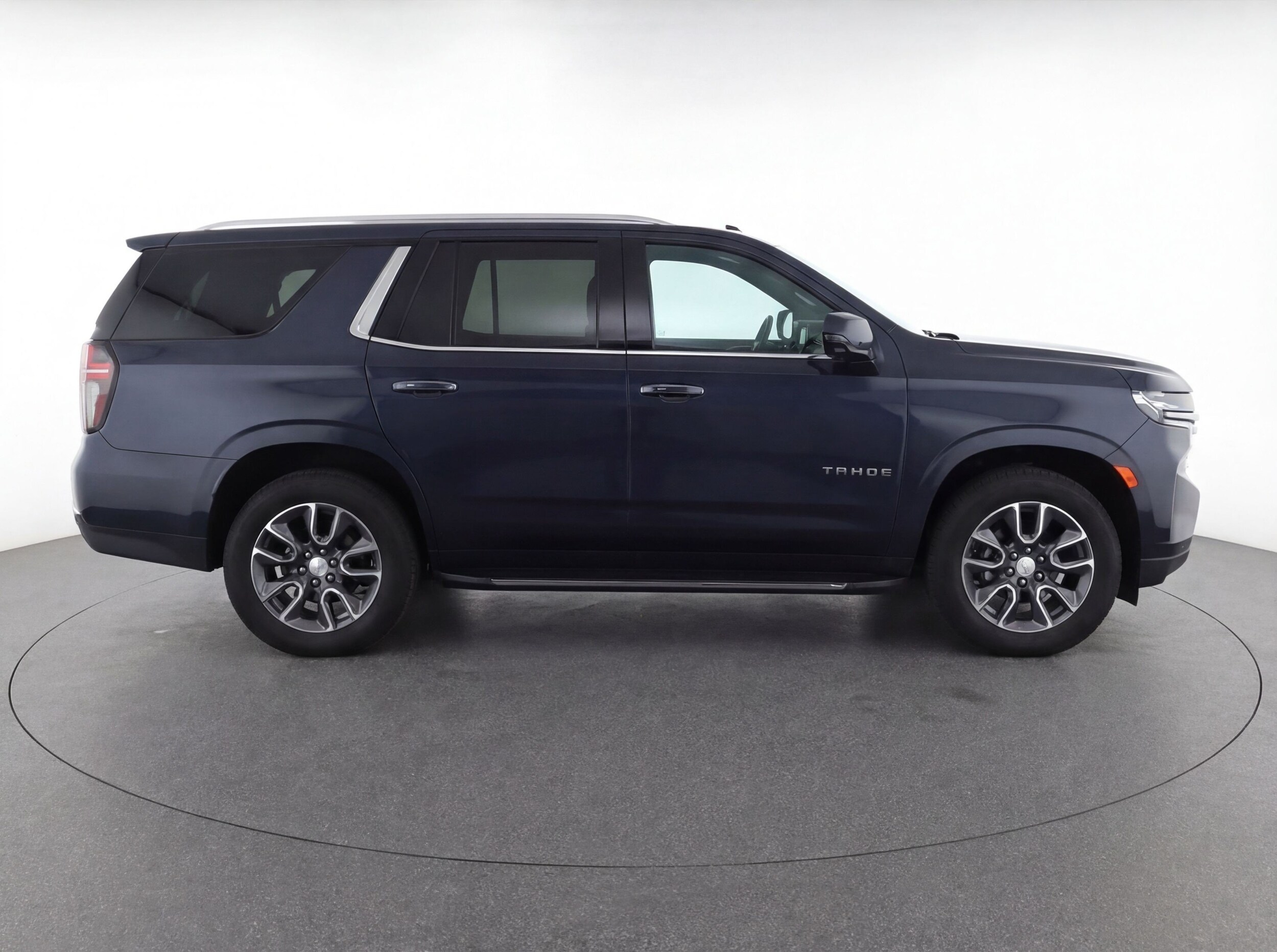 Thumbnail: 2023 Chevrolet Tahoe - 11