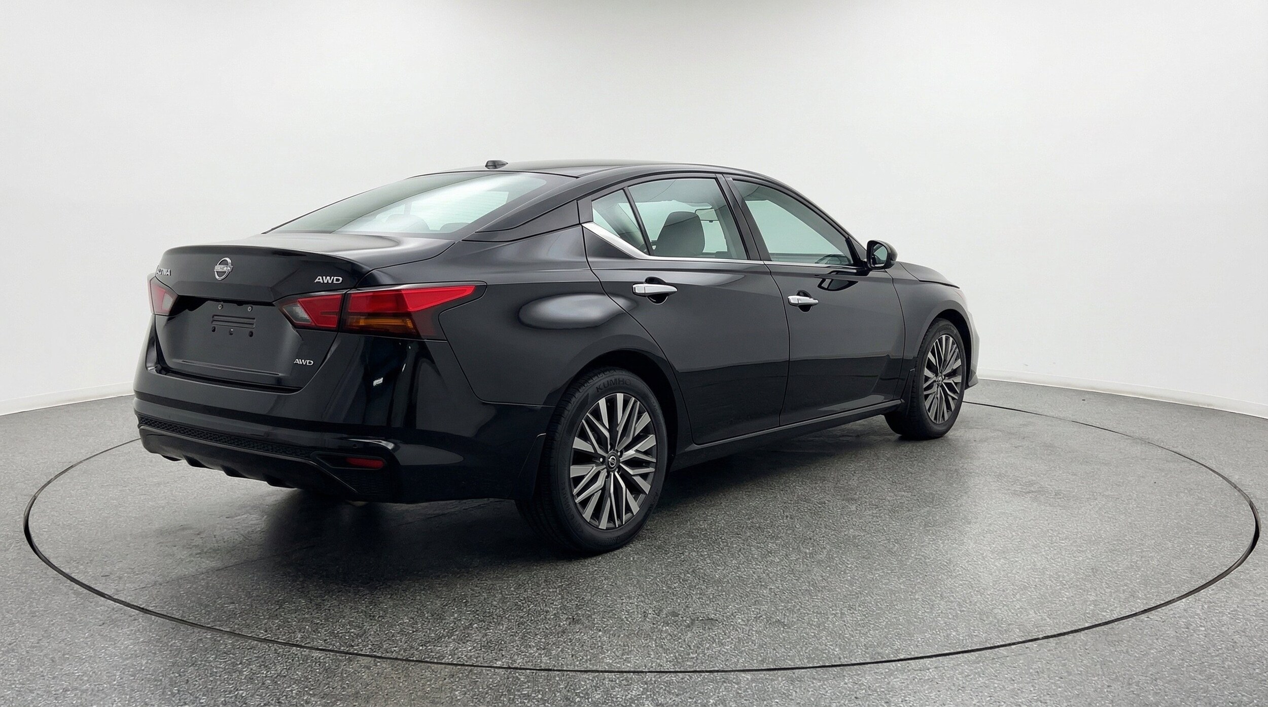 Thumbnail: 2025 Nissan Altima - 9