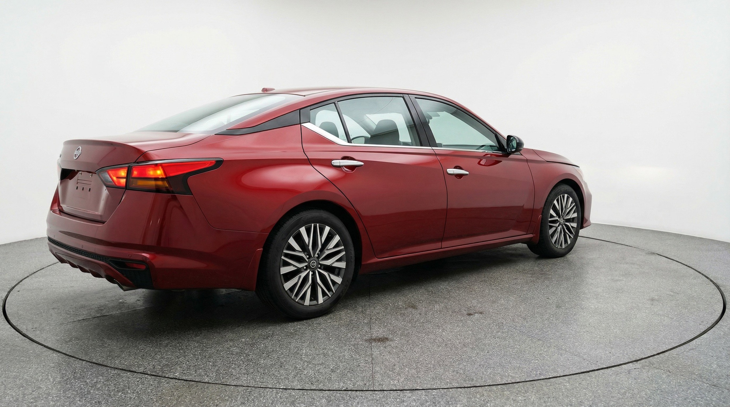 Thumbnail: 2025 Nissan Altima - 9