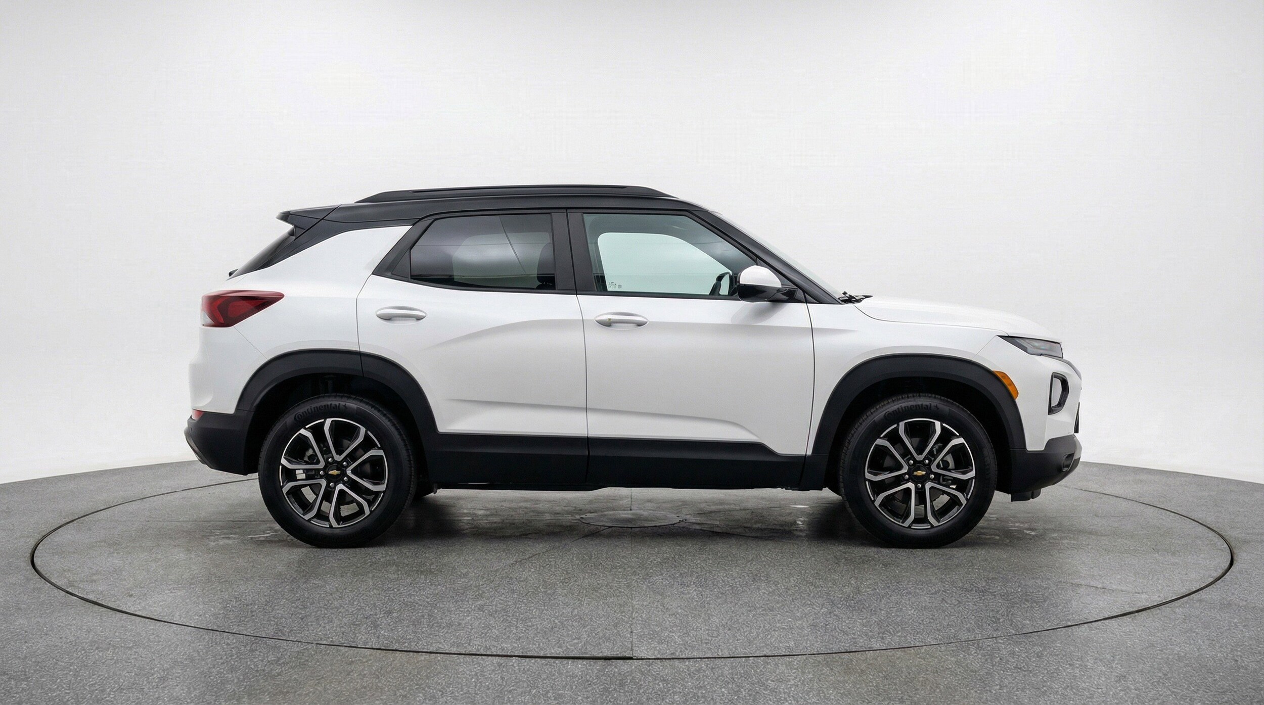 Thumbnail: 2025 Chevrolet TrailBlazer - 11