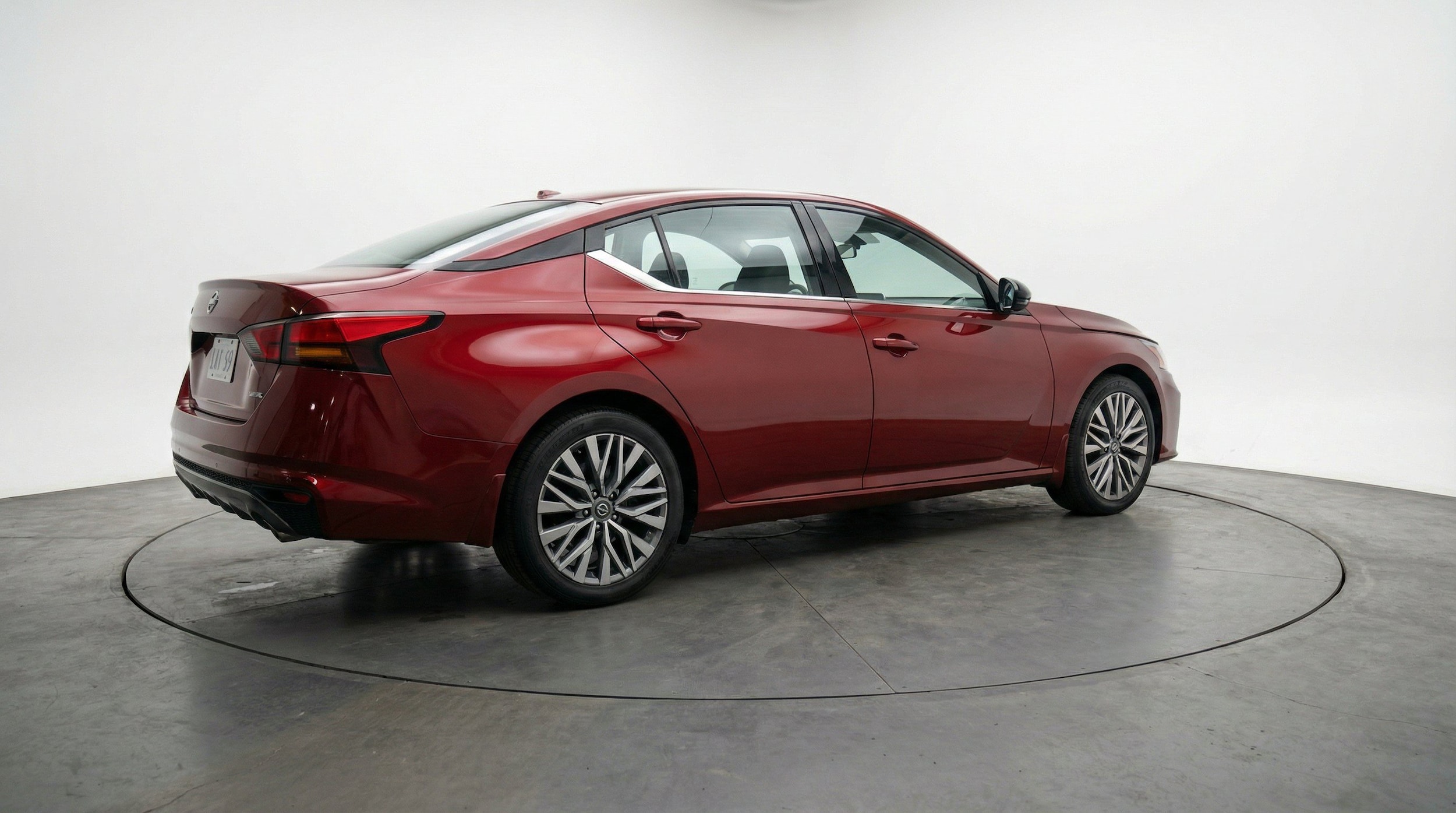 Thumbnail: 2025 Nissan Altima - 9