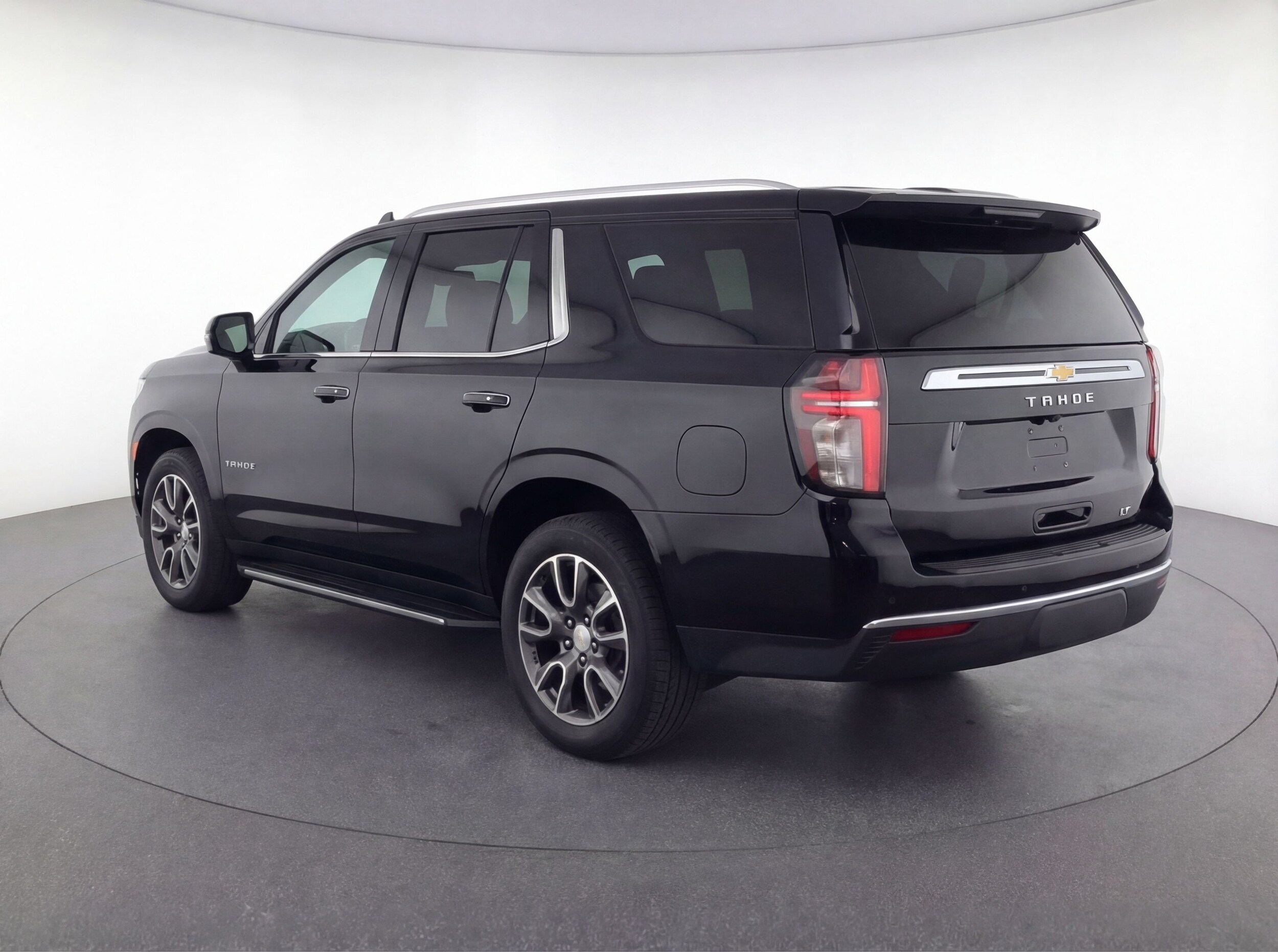 Thumbnail: 2023 Chevrolet Tahoe - 6