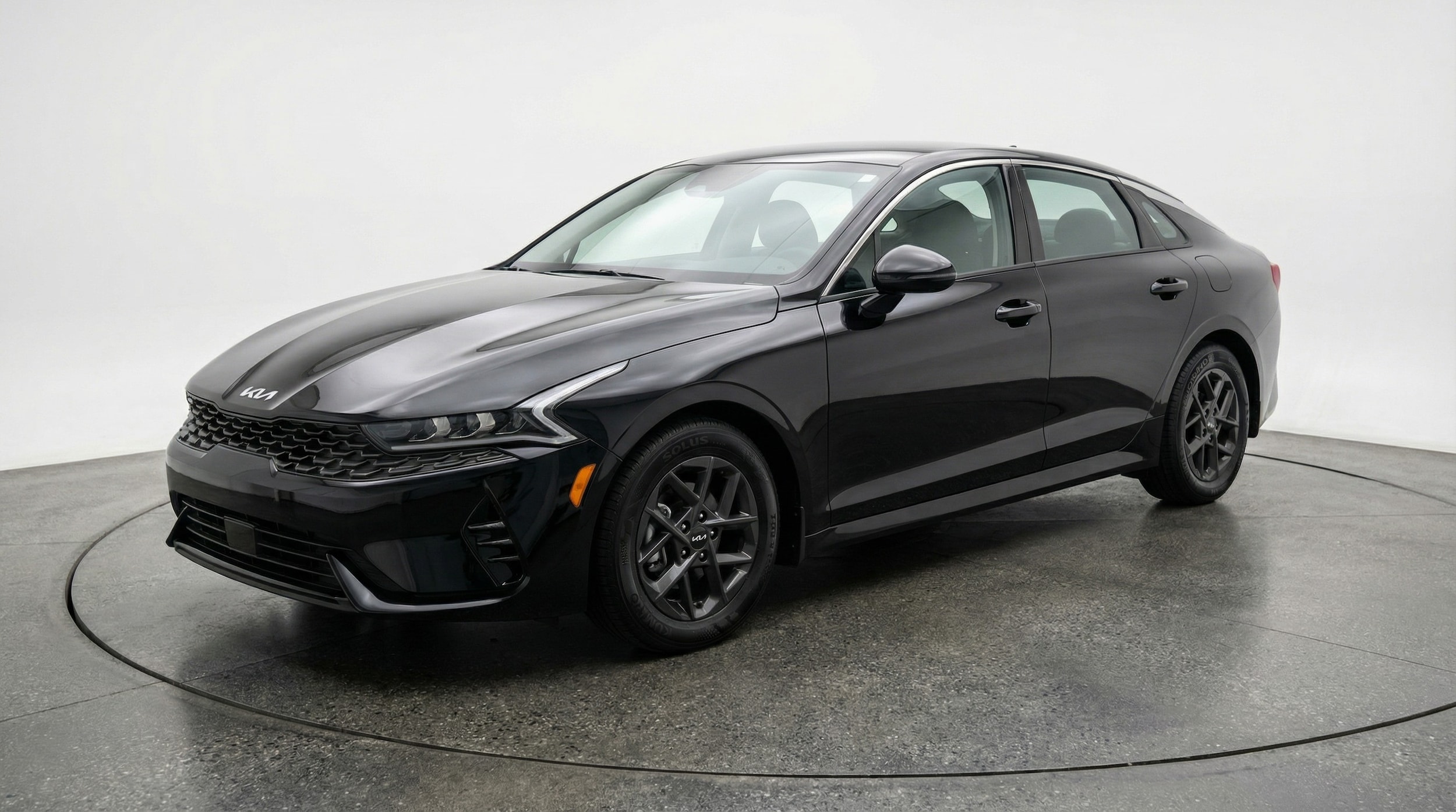 Thumbnail: 2025 Kia K5 - 3