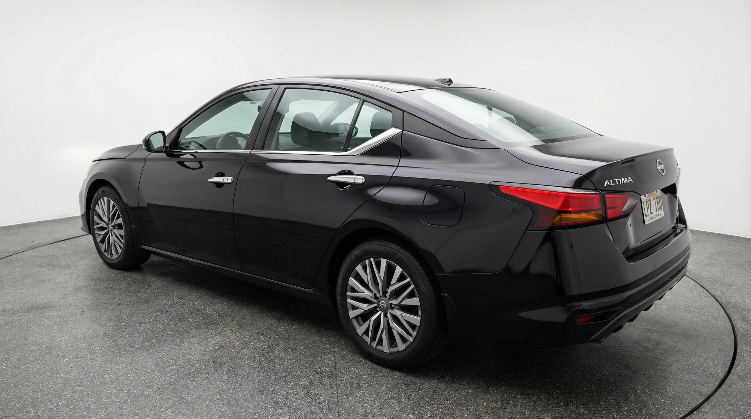 Thumbnail: 2025 Nissan Altima - 5