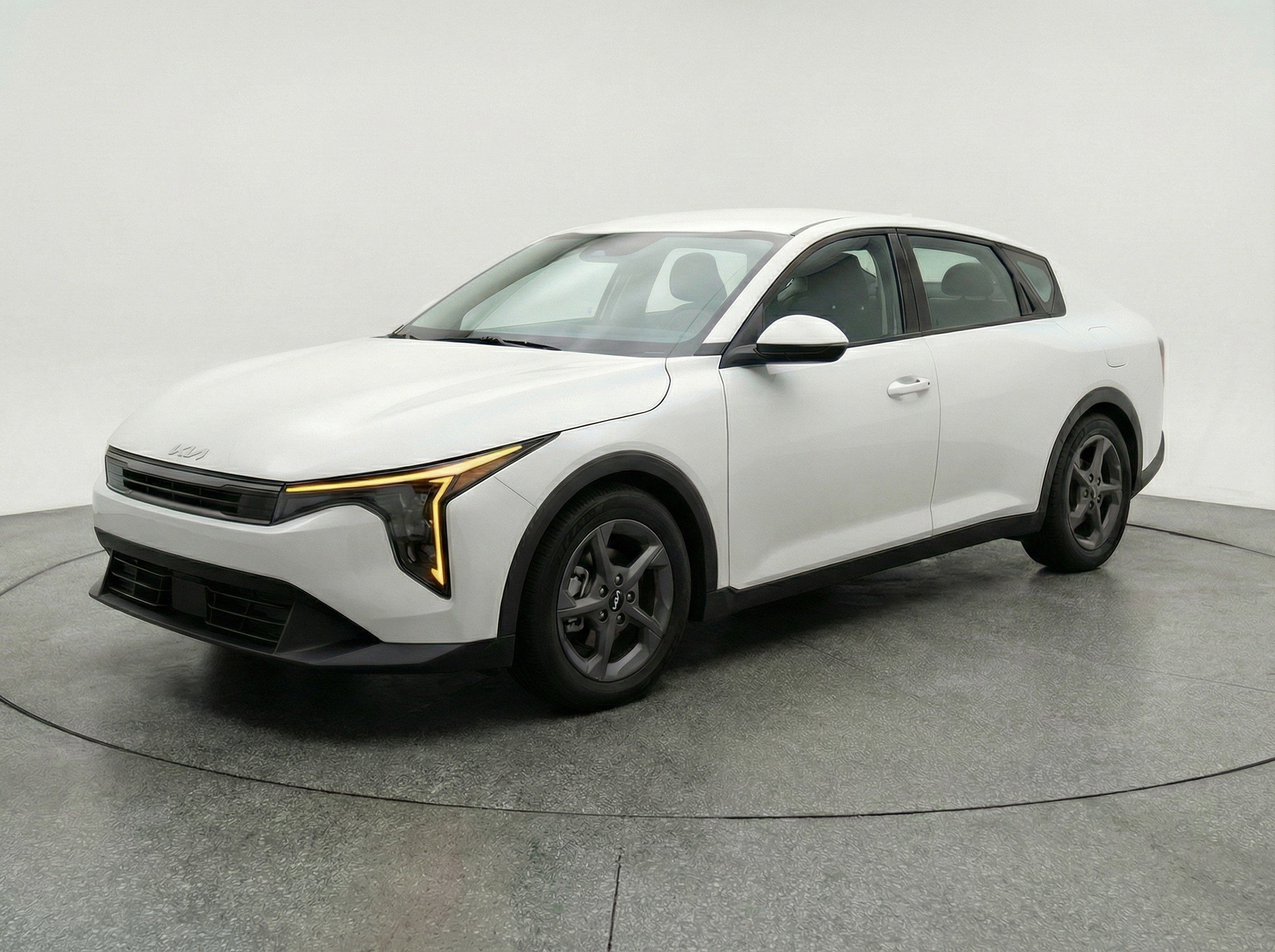 Thumbnail: 2025 Kia K4 - 3