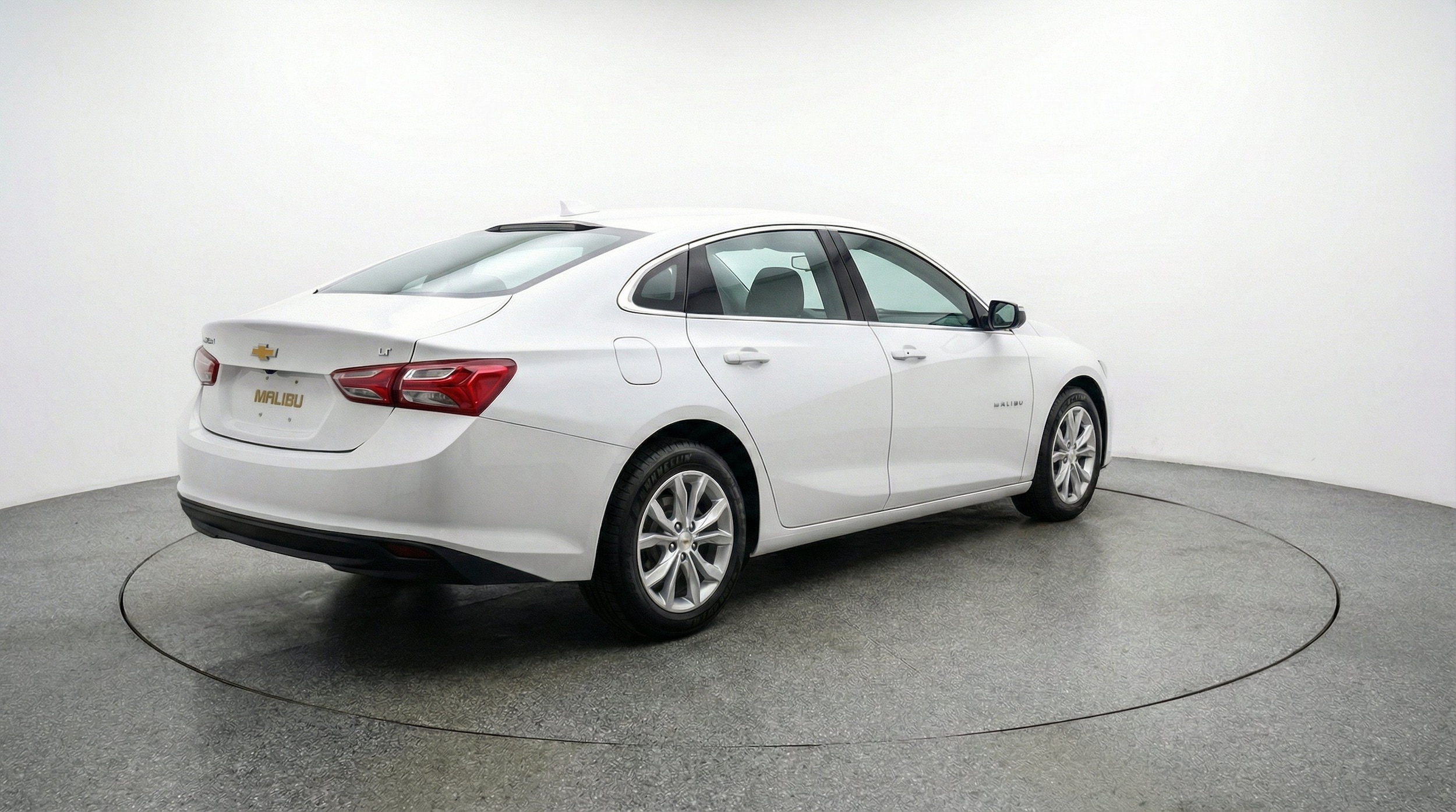Thumbnail: 2024 Chevrolet Malibu - 9