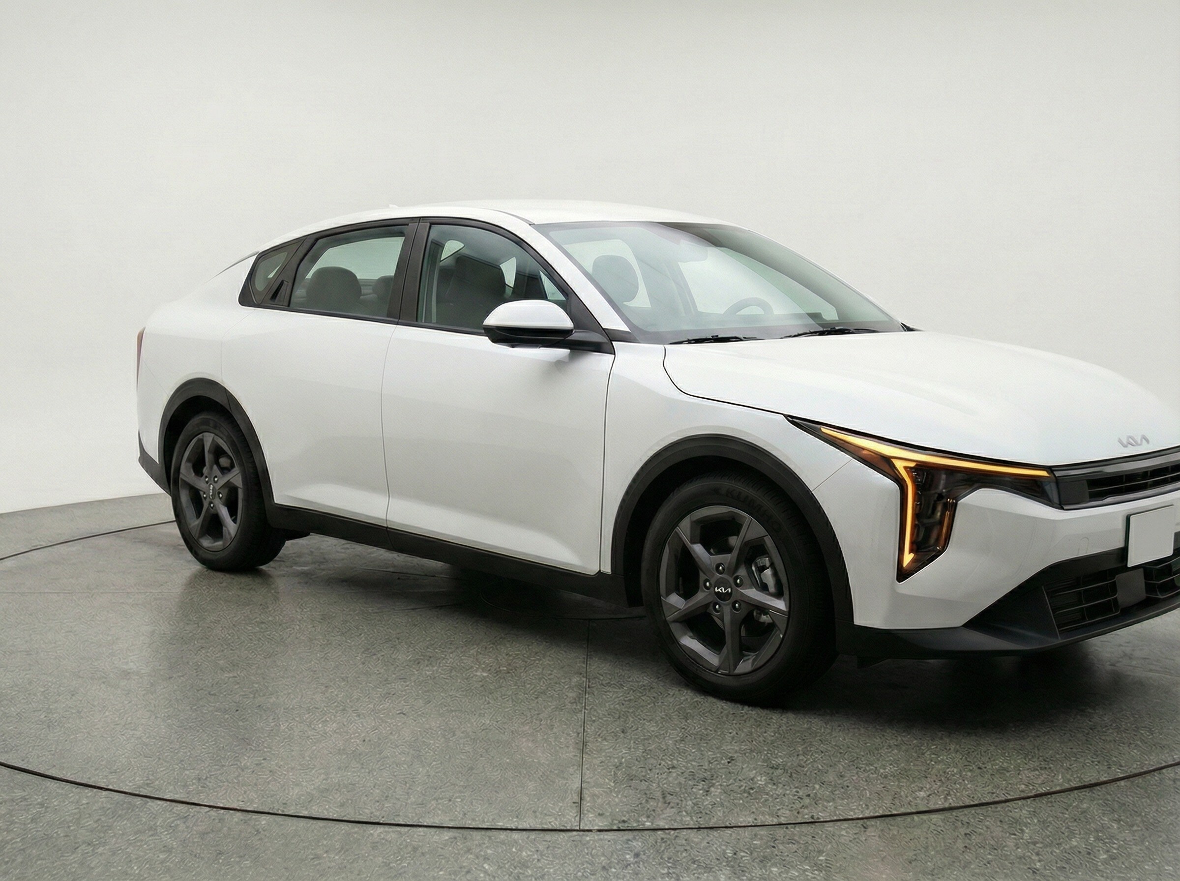 Thumbnail: 2025 Kia K4 - 1